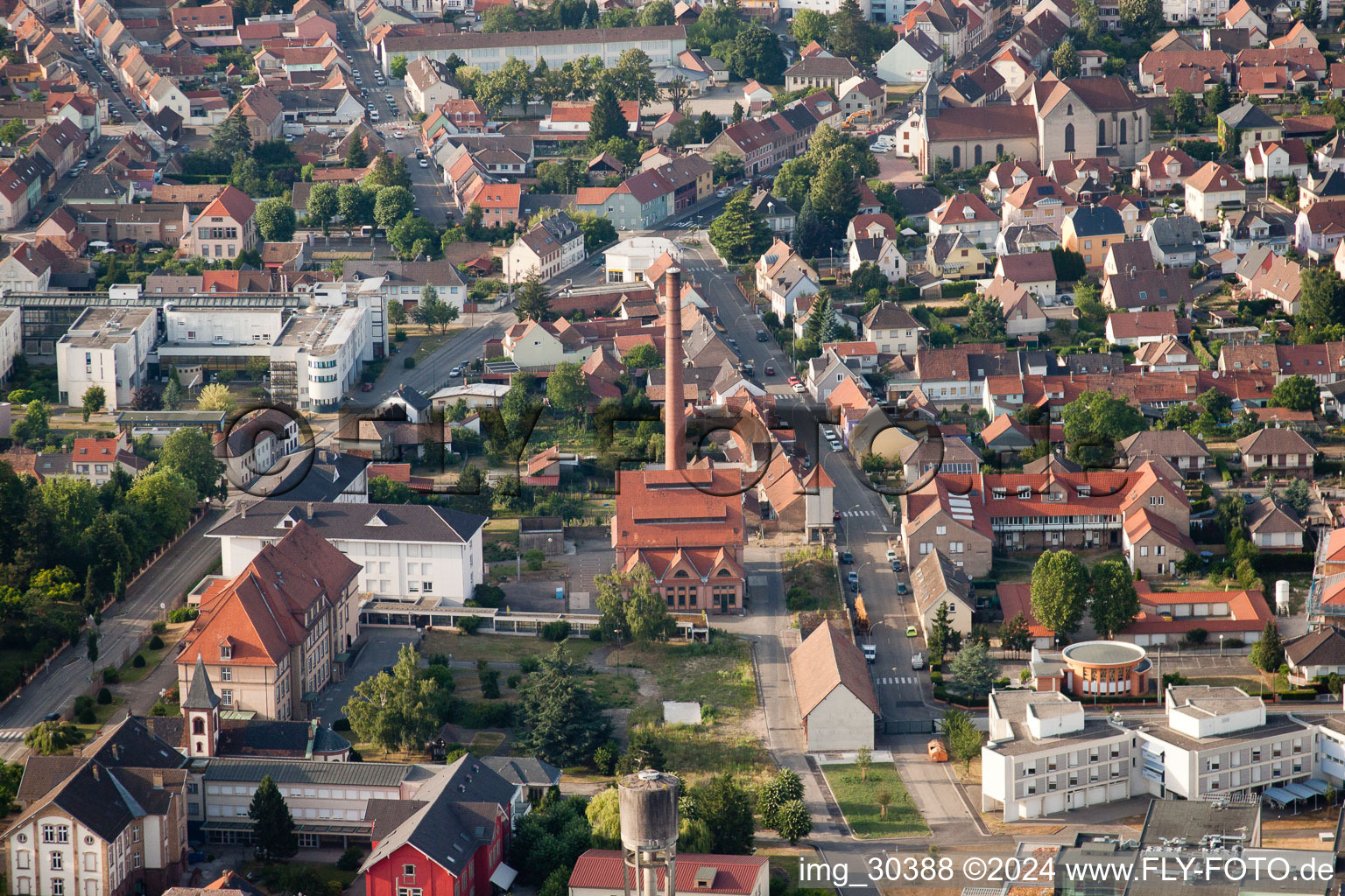 Vue aérienne de Bischwiller dans le département Bas Rhin, France