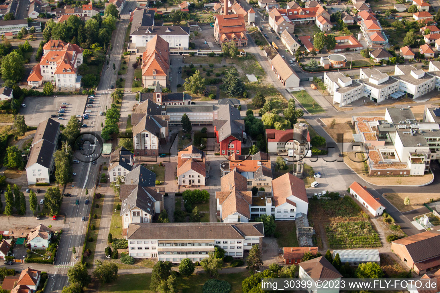Bischwiller dans le département Bas Rhin, France du point de vue du drone