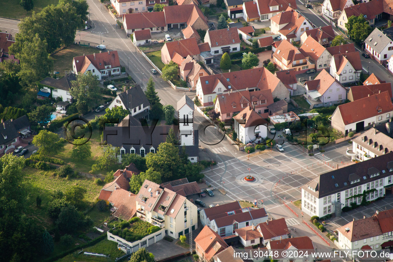 Oberhoffen-sur-Moder dans le département Bas Rhin, France d'en haut