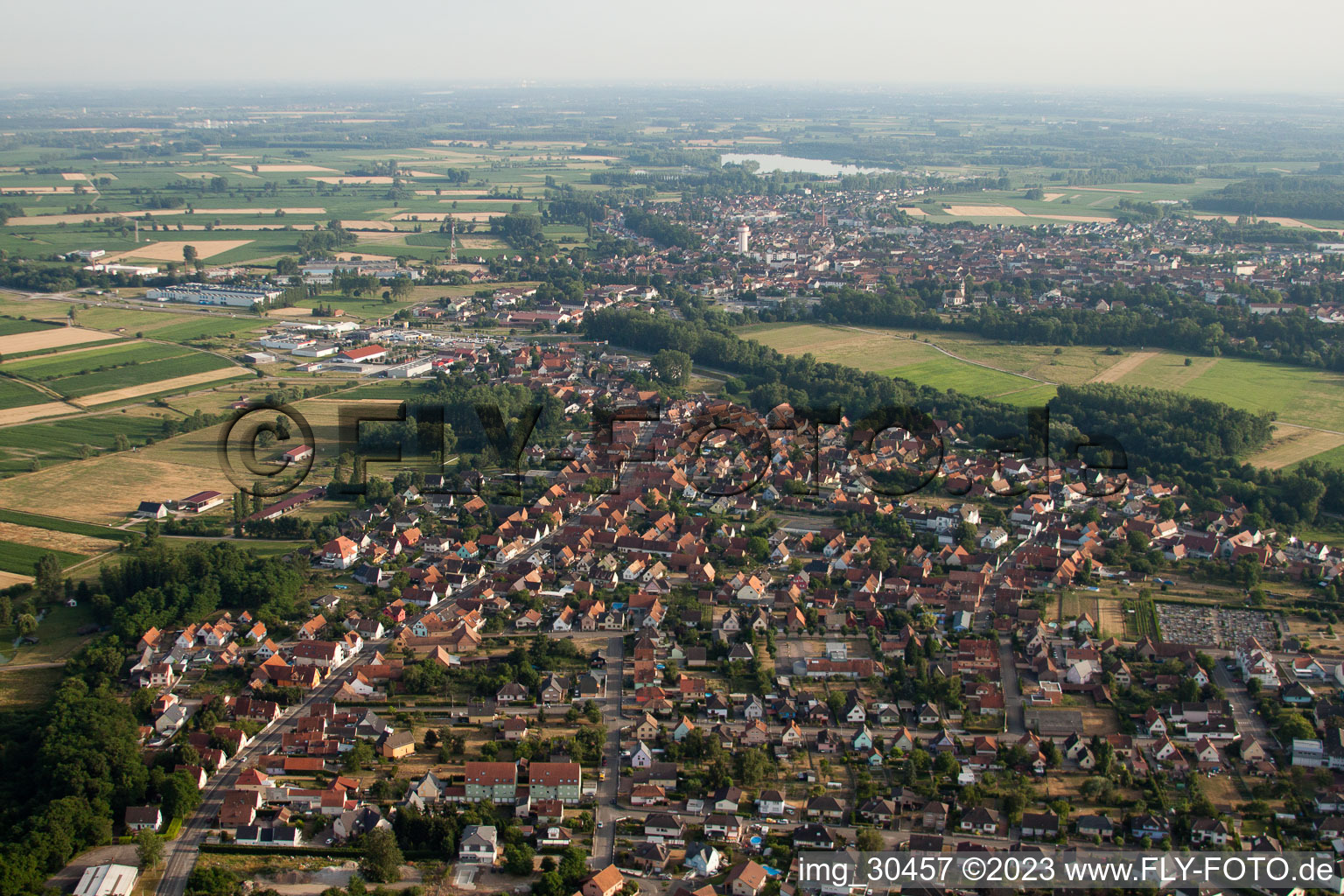 Image drone de Oberhoffen-sur-Moder dans le département Bas Rhin, France