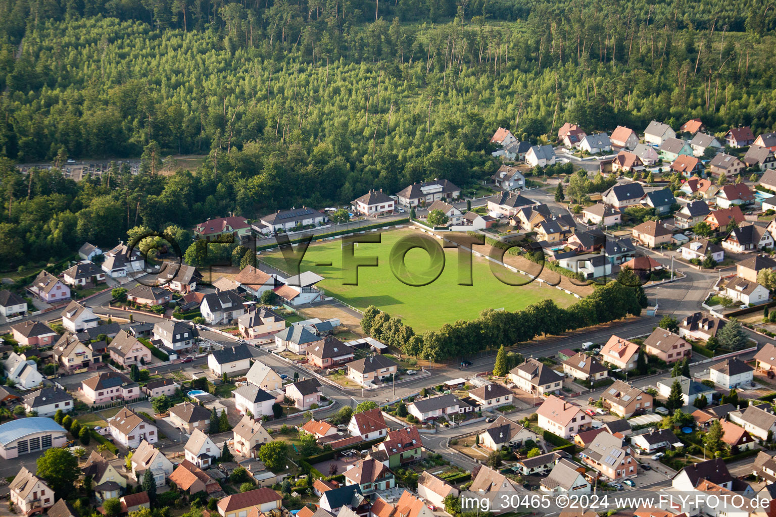 Vue aérienne de Schirrhoffen à Schirrhein dans le département Bas Rhin, France