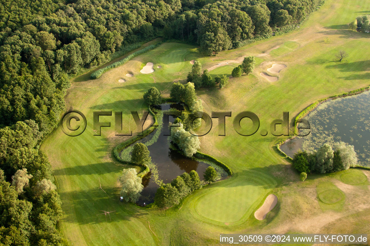 Club de golf Soufflenheim Baden-Baden à Soufflenheim dans le département Bas Rhin, France vue d'en haut