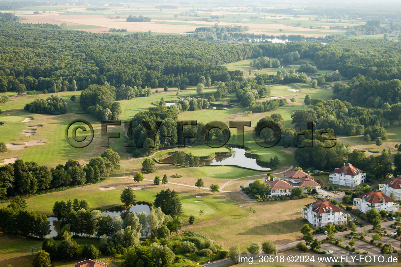 Club de golf Soufflenheim Baden-Baden à Soufflenheim dans le département Bas Rhin, France d'un drone