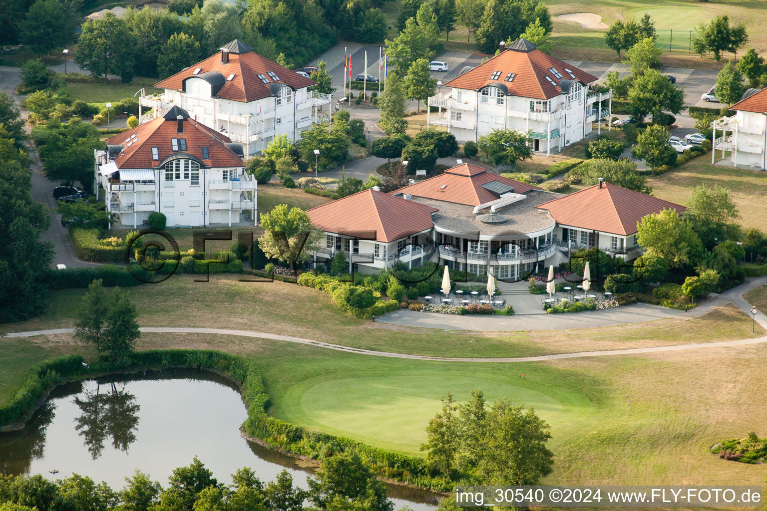 Vue oblique de Club de golf Soufflenheim Baden-Baden à Soufflenheim dans le département Bas Rhin, France