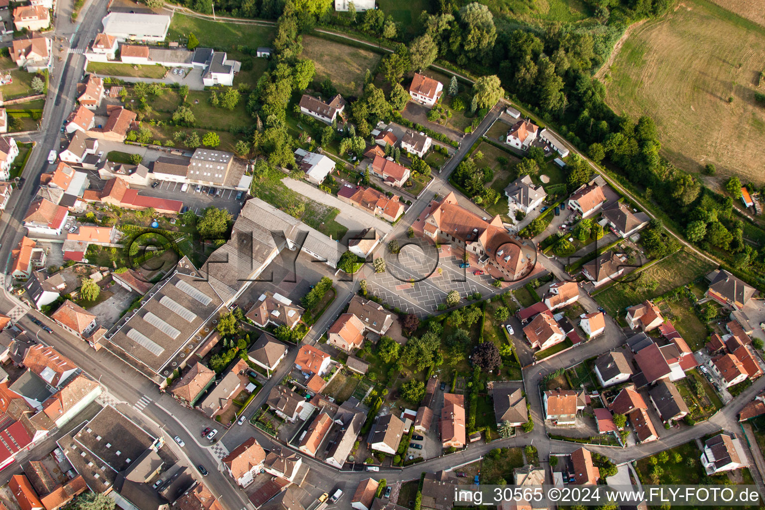 Photographie aérienne de Soufflenheim dans le département Bas Rhin, France