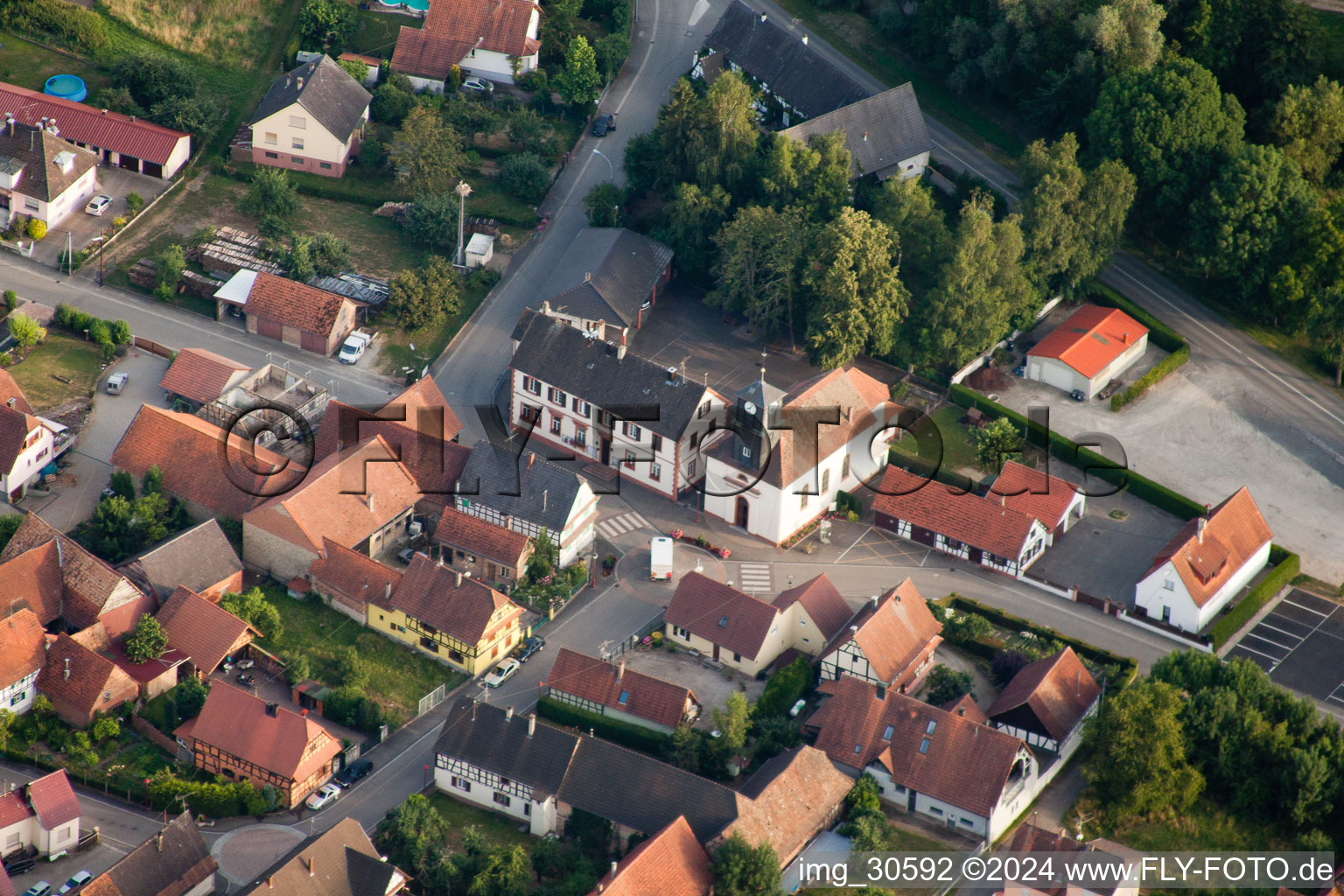 Forstfeld dans le département Bas Rhin, France du point de vue du drone