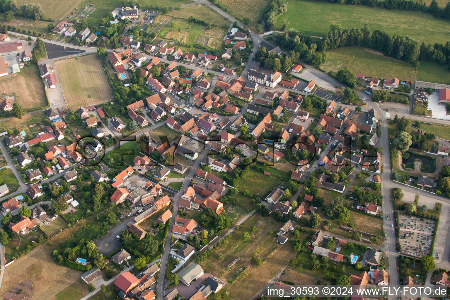 Forstfeld dans le département Bas Rhin, France d'un drone