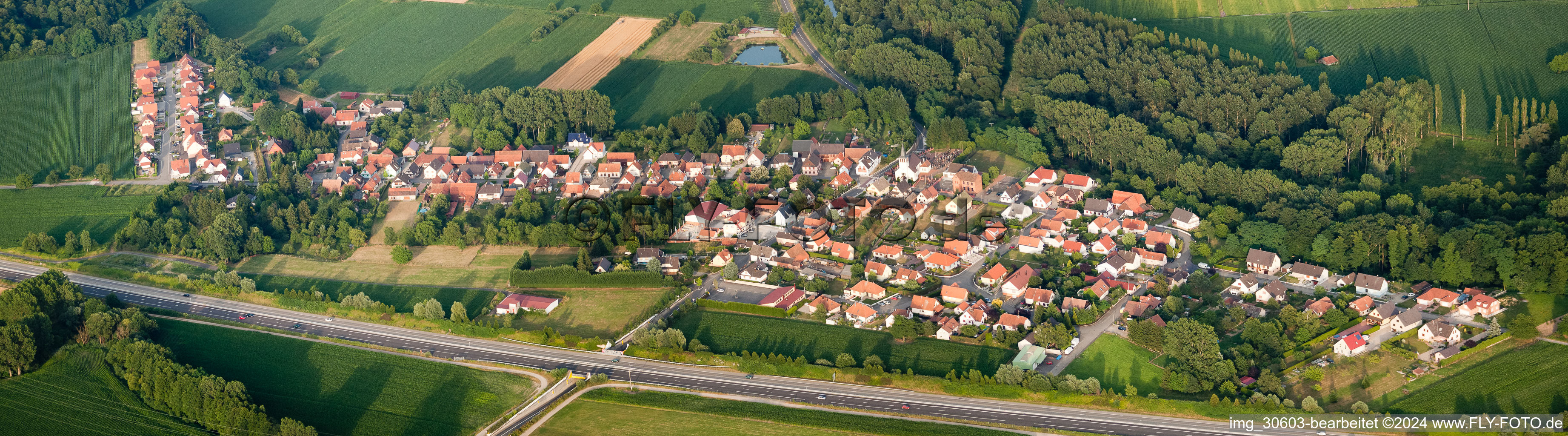 Vue aérienne de Panorama à Kesseldorf dans le département Bas Rhin, France