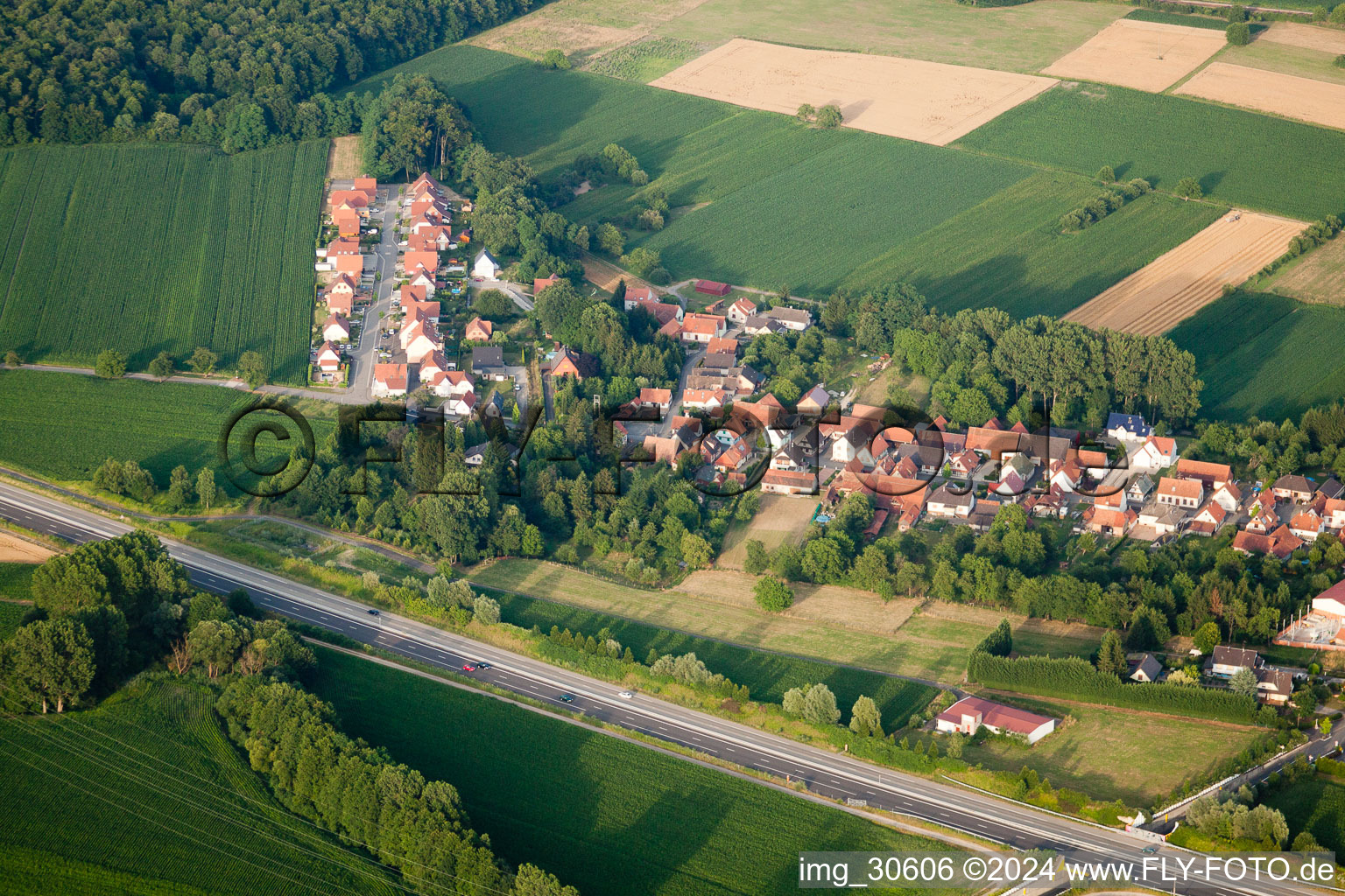 De l'ouest à Kesseldorf dans le département Bas Rhin, France d'en haut