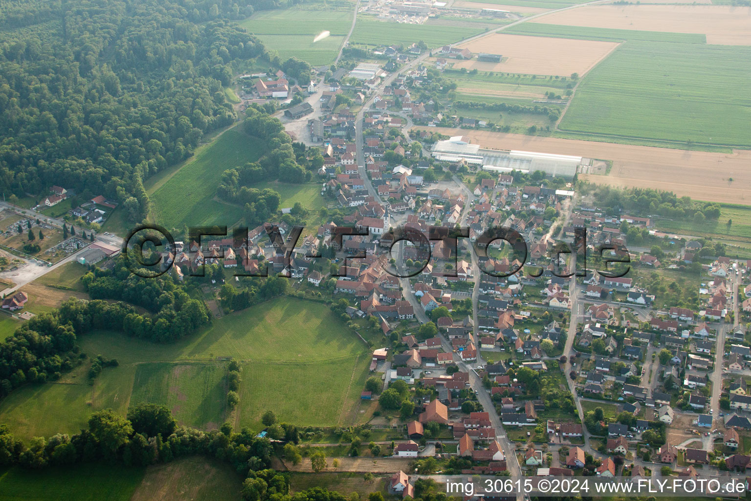 Niederrœdern dans le département Bas Rhin, France d'un drone