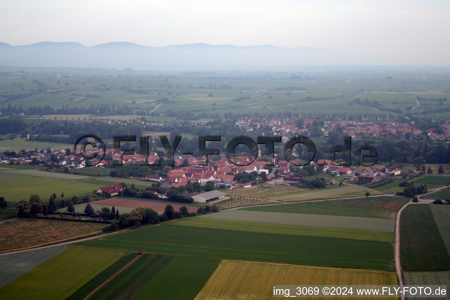 Quartier Mühlhofen in Billigheim-Ingenheim dans le département Rhénanie-Palatinat, Allemagne hors des airs