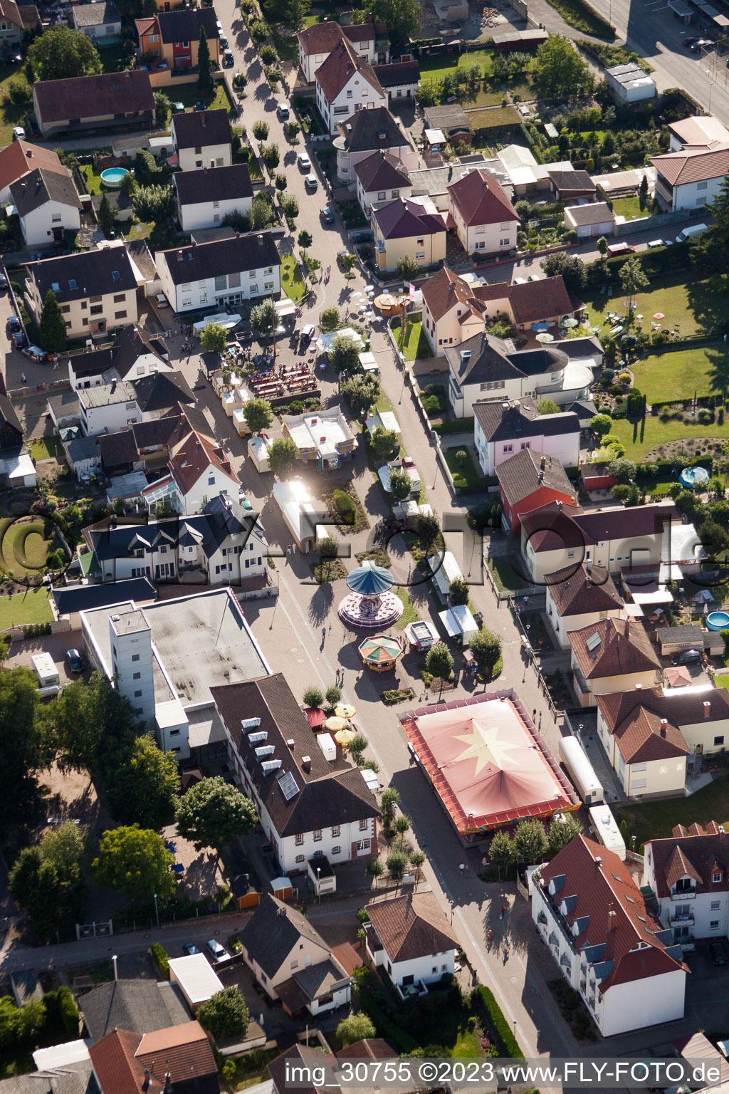 Vue aérienne de Rue du Jardin Kerwe à Rülzheim dans le département Rhénanie-Palatinat, Allemagne