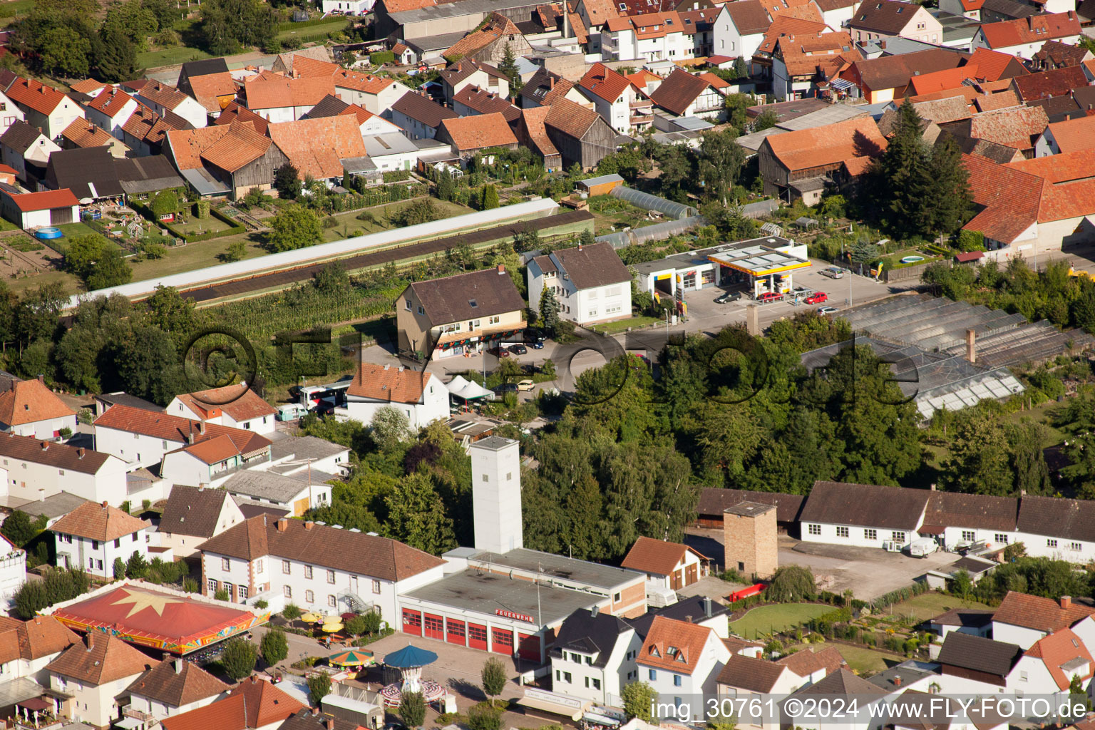 Rülzheim dans le département Rhénanie-Palatinat, Allemagne vue d'en haut