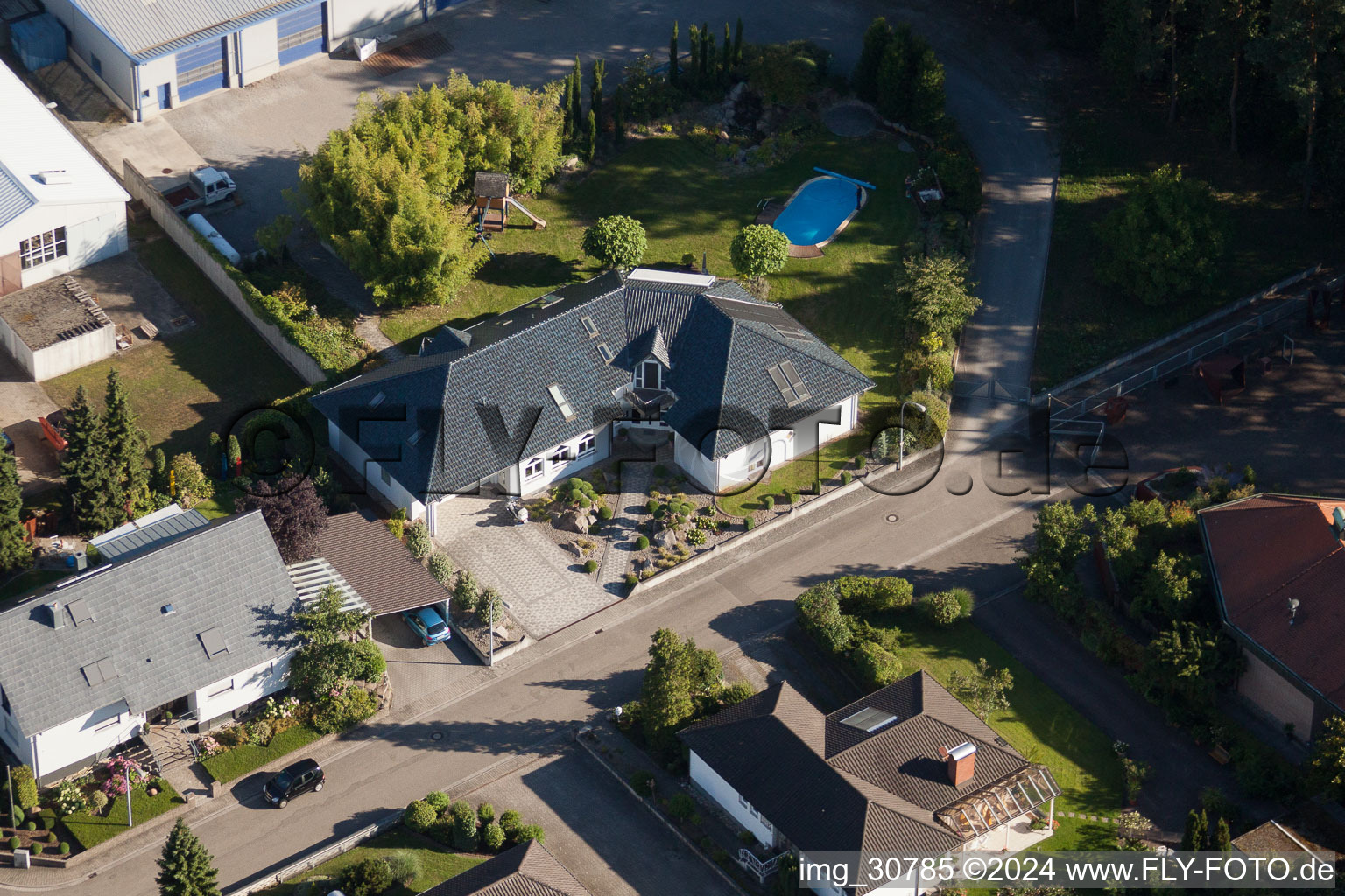 Vue aérienne de Horst Marz GmbH, Bauernwaldstr à Rheinzabern dans le département Rhénanie-Palatinat, Allemagne