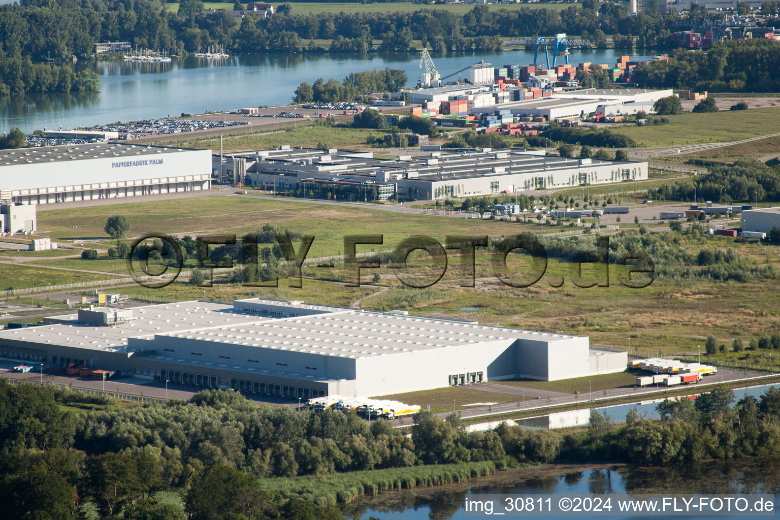 Enregistrement par drone de Zone industrielle d'Oberwald à Wörth am Rhein dans le département Rhénanie-Palatinat, Allemagne