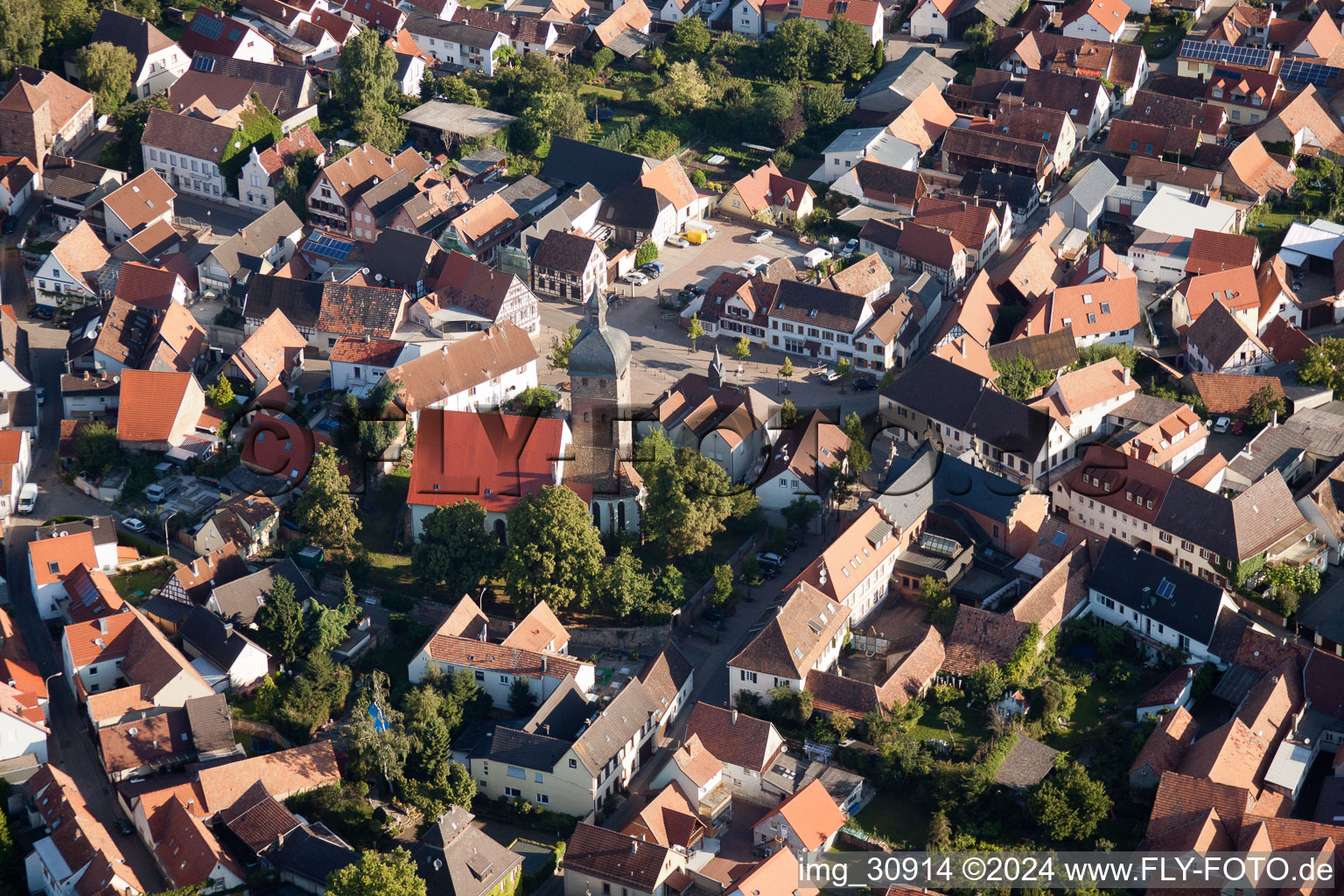 Quartier Billigheim in Billigheim-Ingenheim dans le département Rhénanie-Palatinat, Allemagne hors des airs