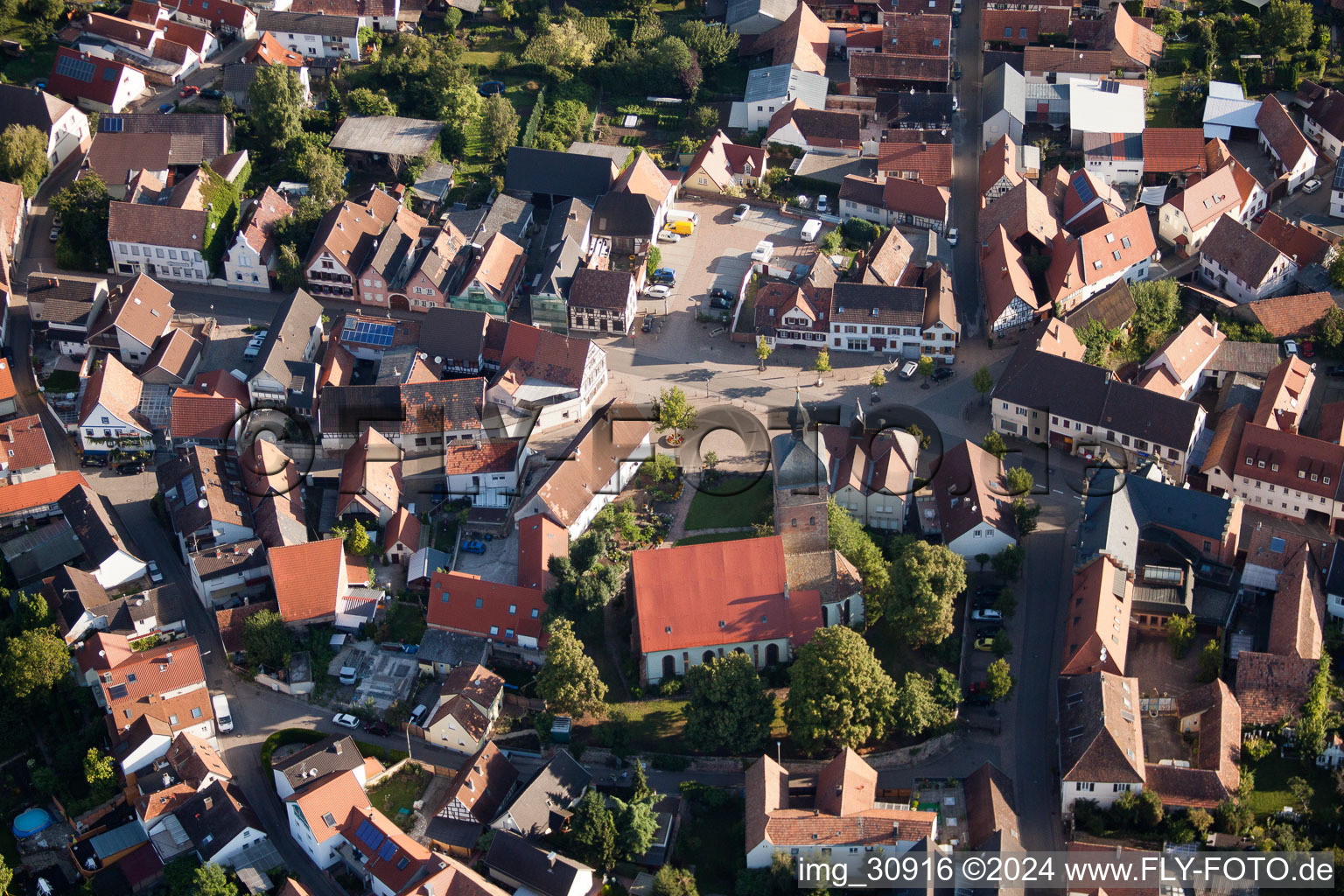 Quartier Billigheim in Billigheim-Ingenheim dans le département Rhénanie-Palatinat, Allemagne vue d'en haut