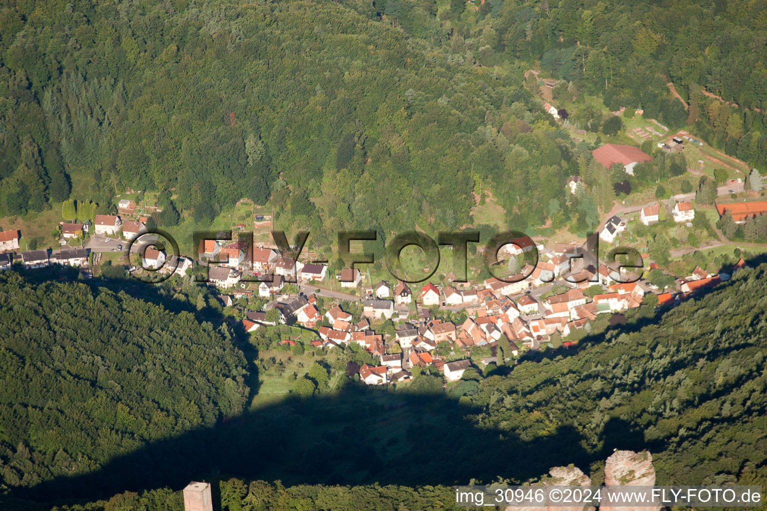 Vue oblique de Quartier Bindersbach in Annweiler am Trifels dans le département Rhénanie-Palatinat, Allemagne