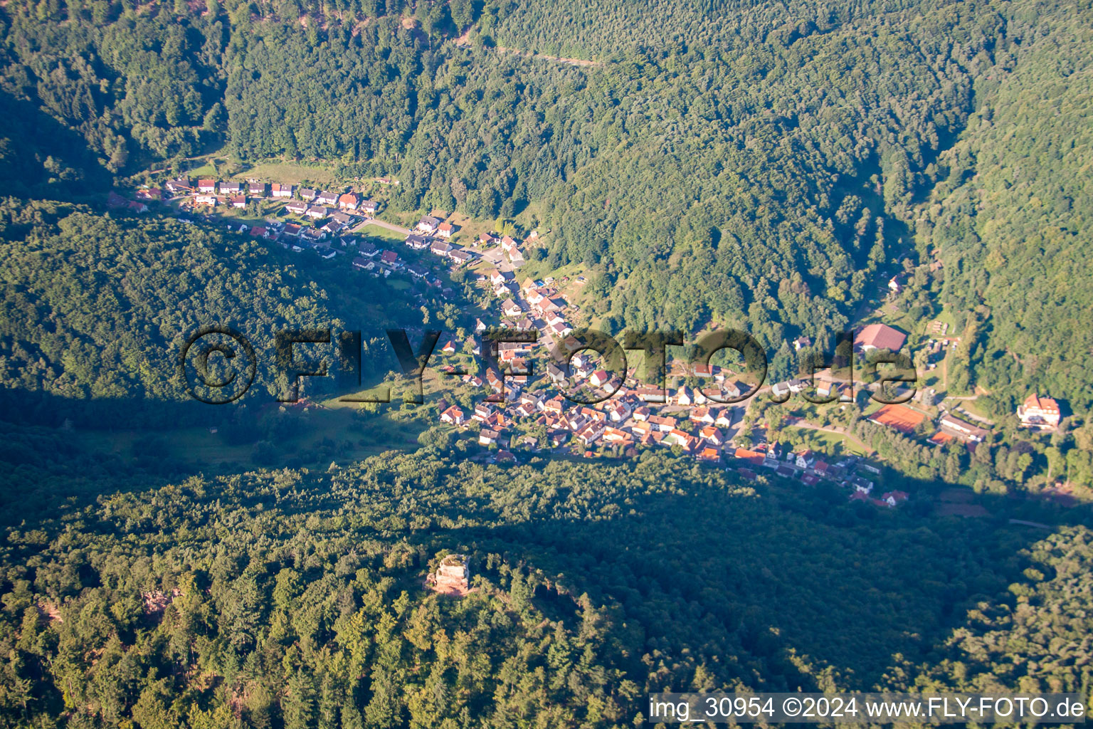 Quartier Bindersbach in Annweiler am Trifels dans le département Rhénanie-Palatinat, Allemagne d'en haut