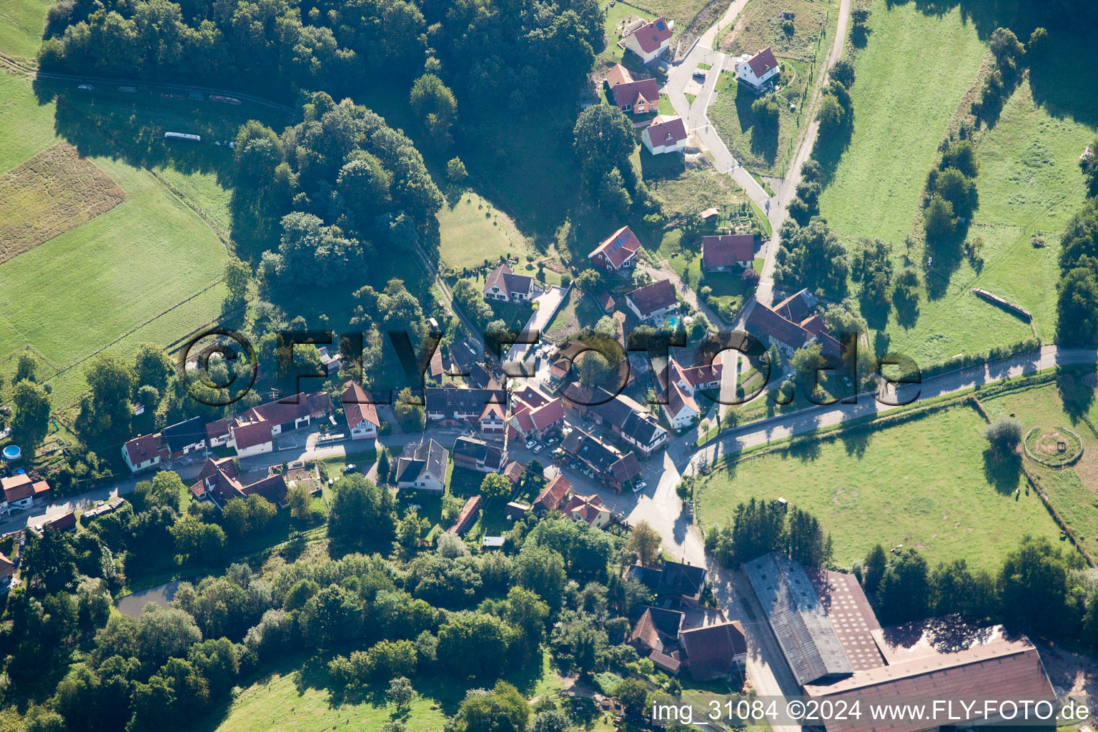 Enregistrement par drone de Wingen dans le département Bas Rhin, France