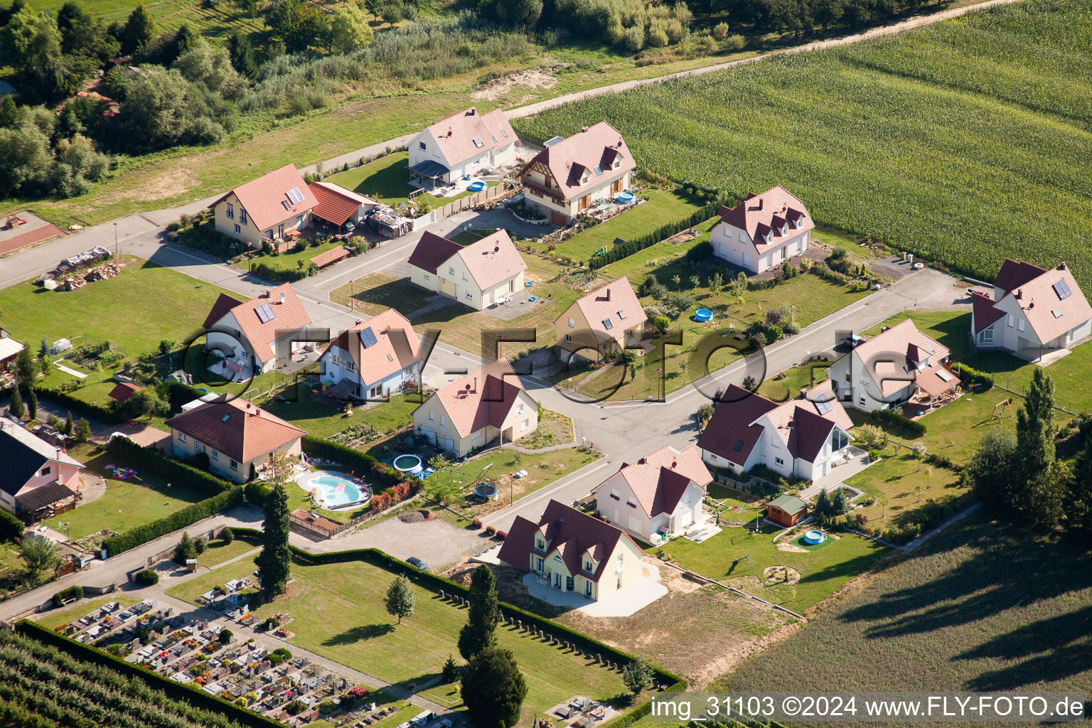 Vue aérienne de Nouvelle zone de développement à Cleebourg dans le département Bas Rhin, France