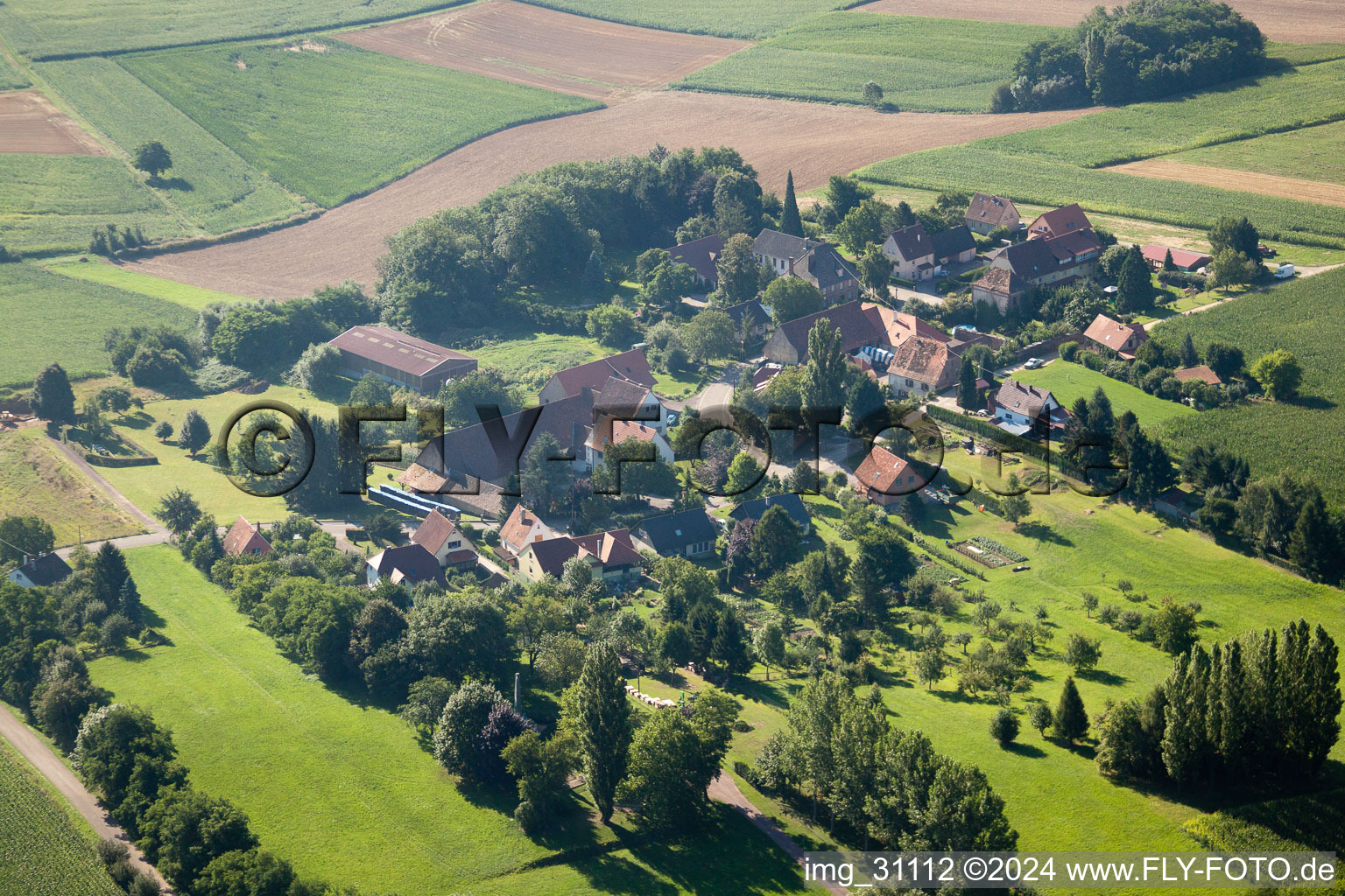 Vue aérienne de Geisberg à Wissembourg dans le département Bas Rhin, France