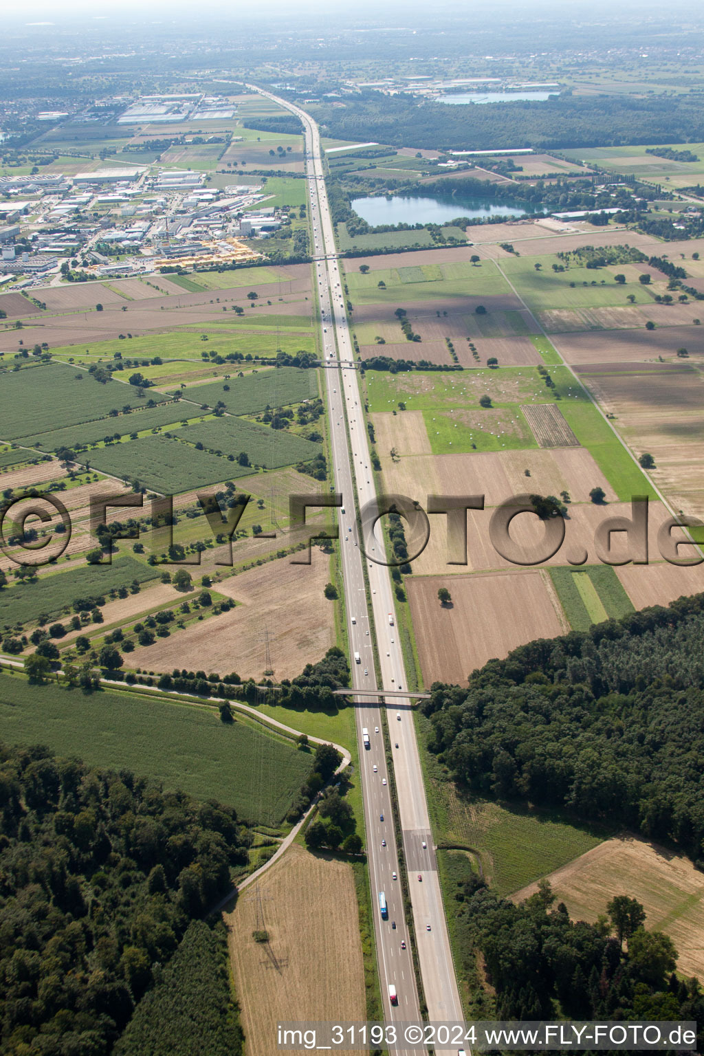 Vue aérienne de A5 à S à Malsch dans le département Bade-Wurtemberg, Allemagne