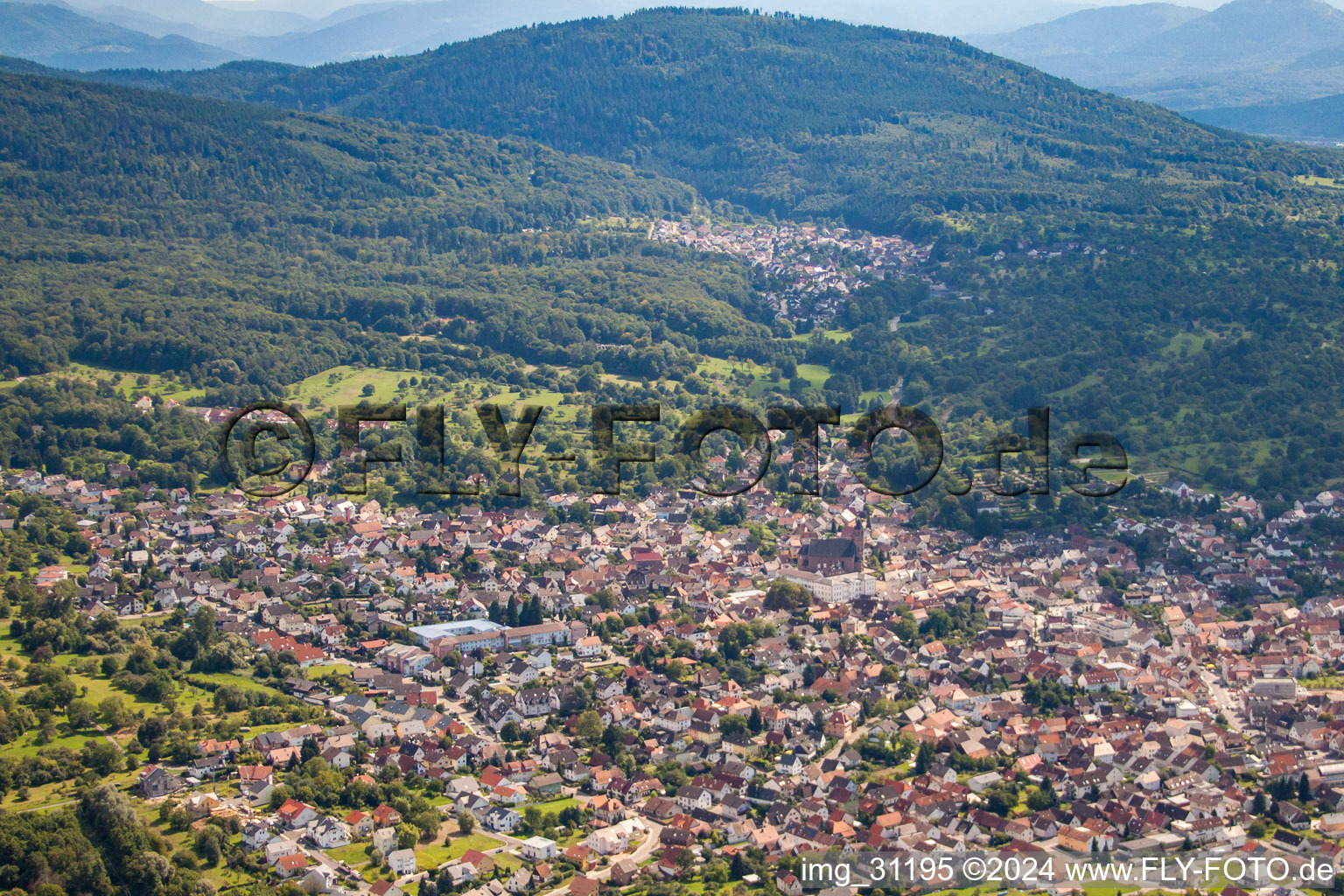 Vue d'oiseau de Malsch dans le département Bade-Wurtemberg, Allemagne