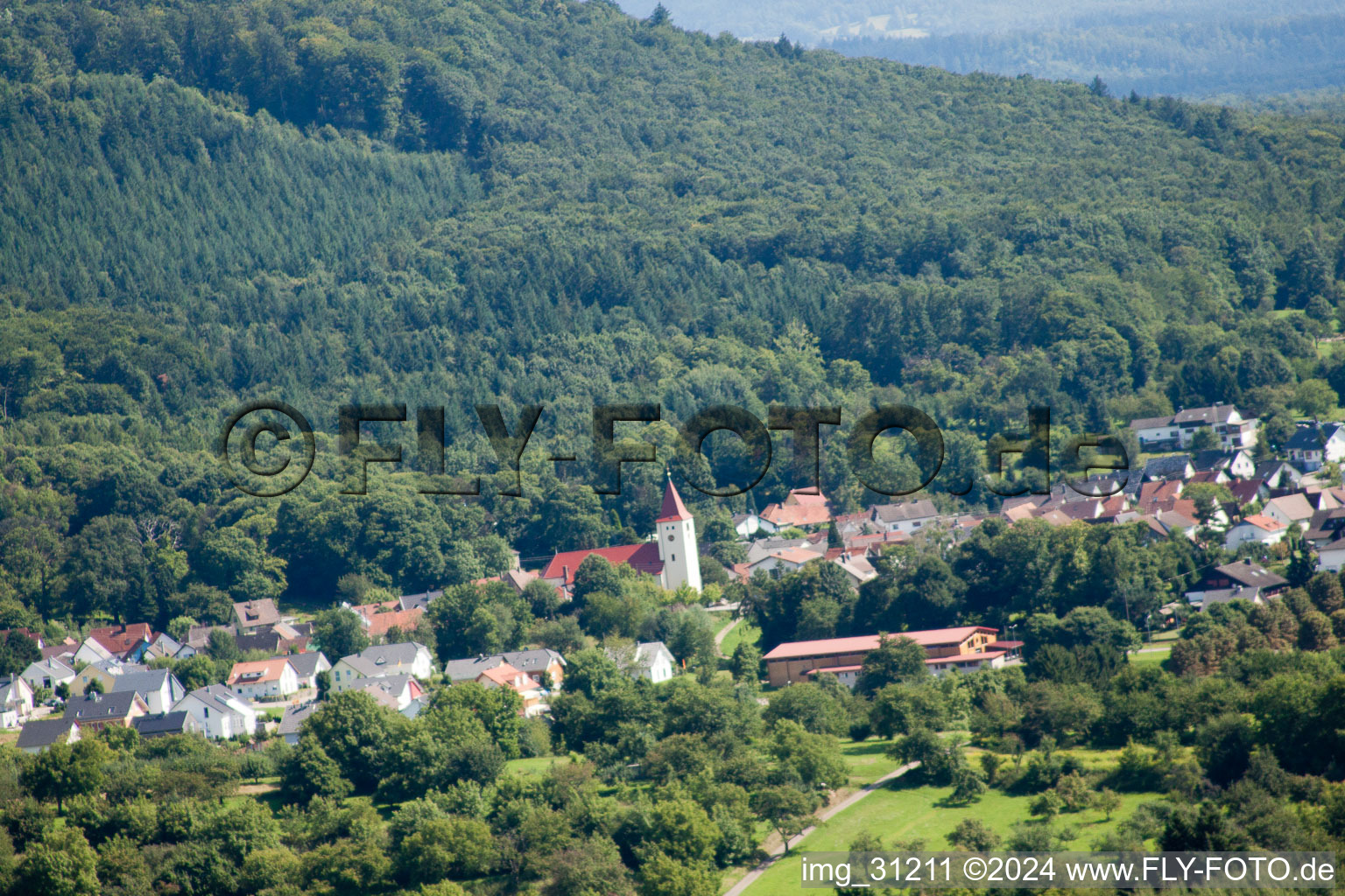 Vue aérienne de Gaggenau-Oberweier à Muggensturm dans le département Bade-Wurtemberg, Allemagne