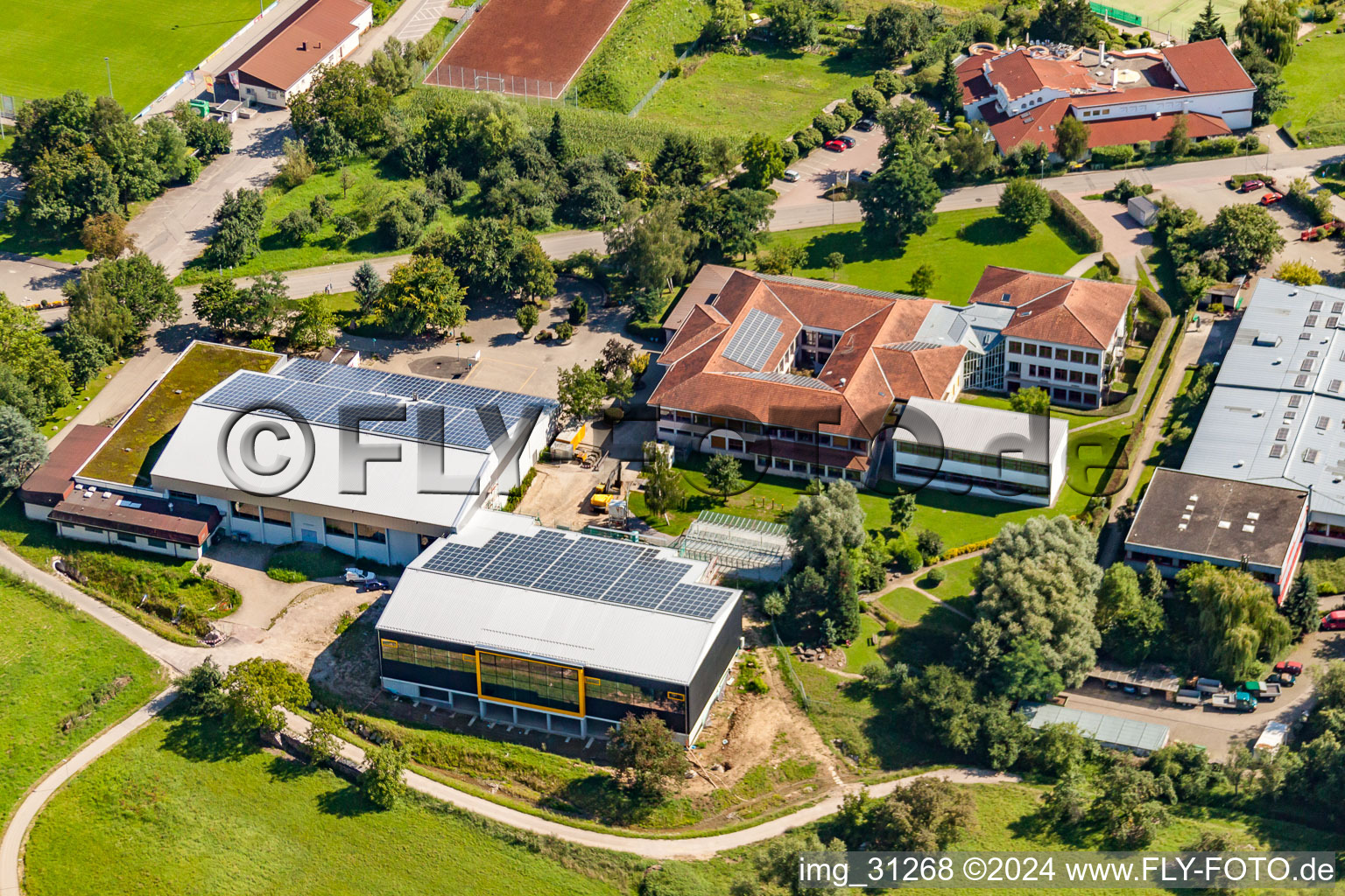 Vue aérienne de Salle de réception Fremersberghalle à Sinzheim dans le département Bade-Wurtemberg, Allemagne