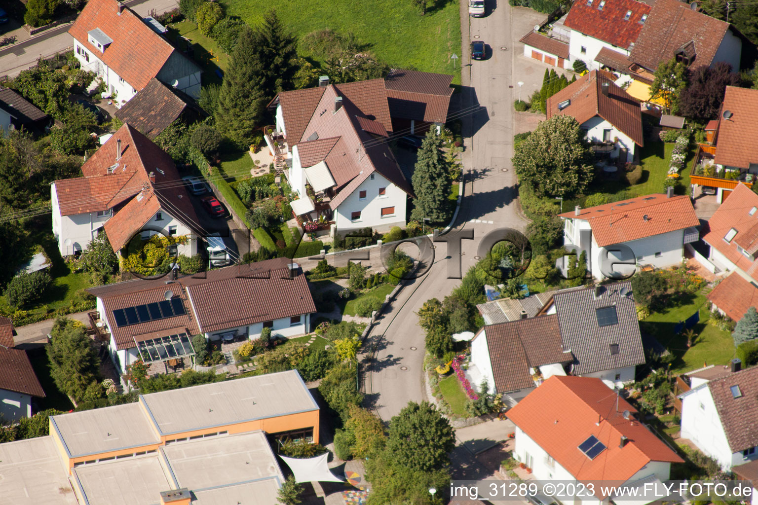 Vue aérienne de Quartier Varnhalt in Baden-Baden dans le département Bade-Wurtemberg, Allemagne