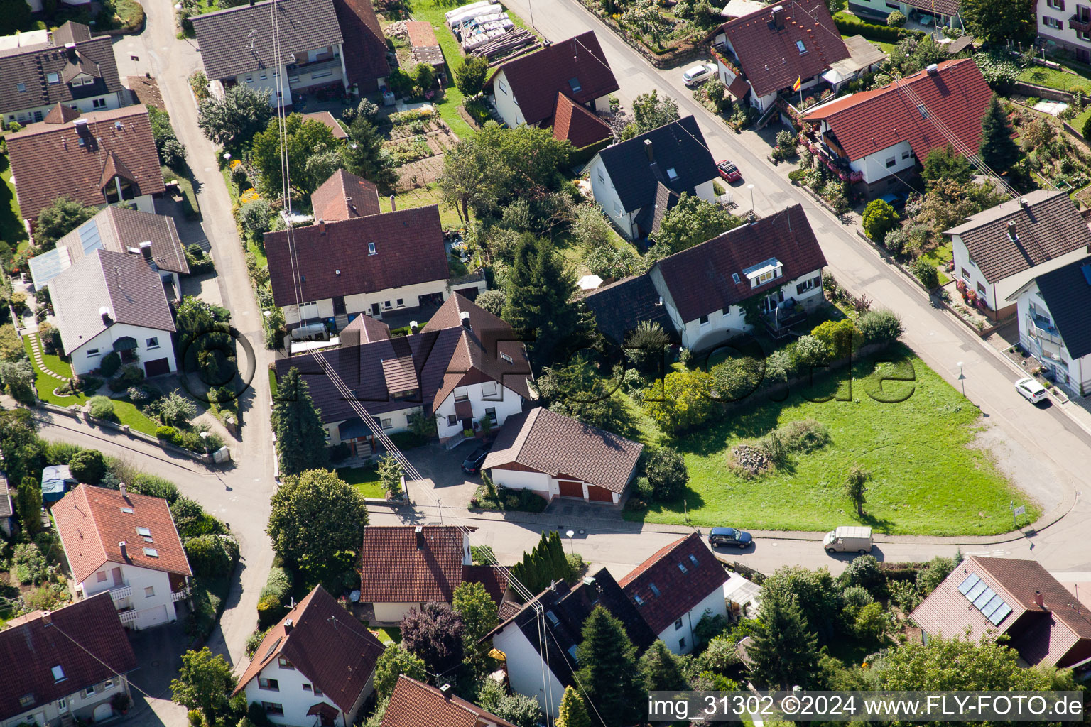 Varnhalt, Gartenstr à le quartier Gallenbach in Baden-Baden dans le département Bade-Wurtemberg, Allemagne d'en haut