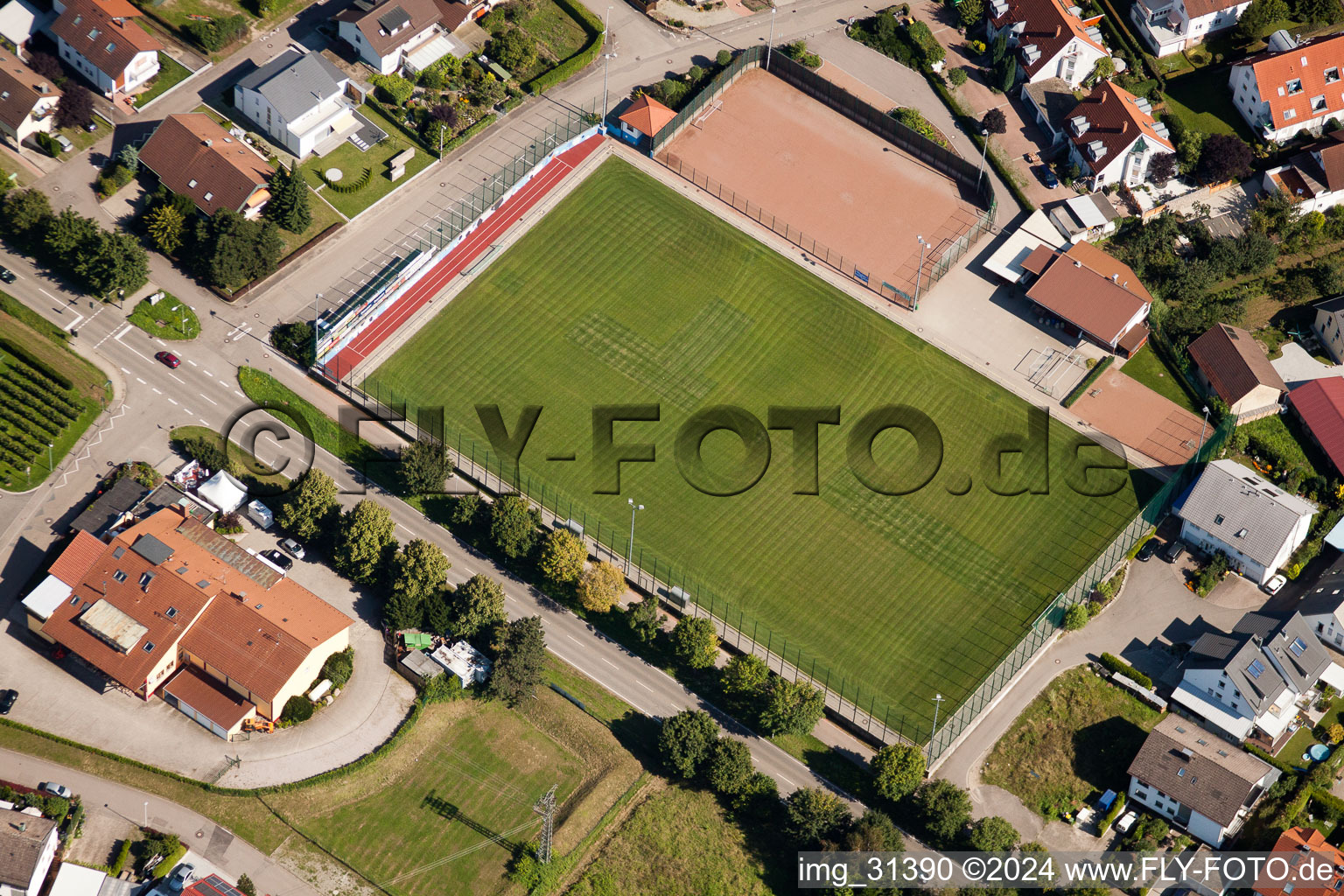 Vue aérienne de Club sportif Altschweier de 1929 eV à le quartier Altschweier in Bühl dans le département Bade-Wurtemberg, Allemagne