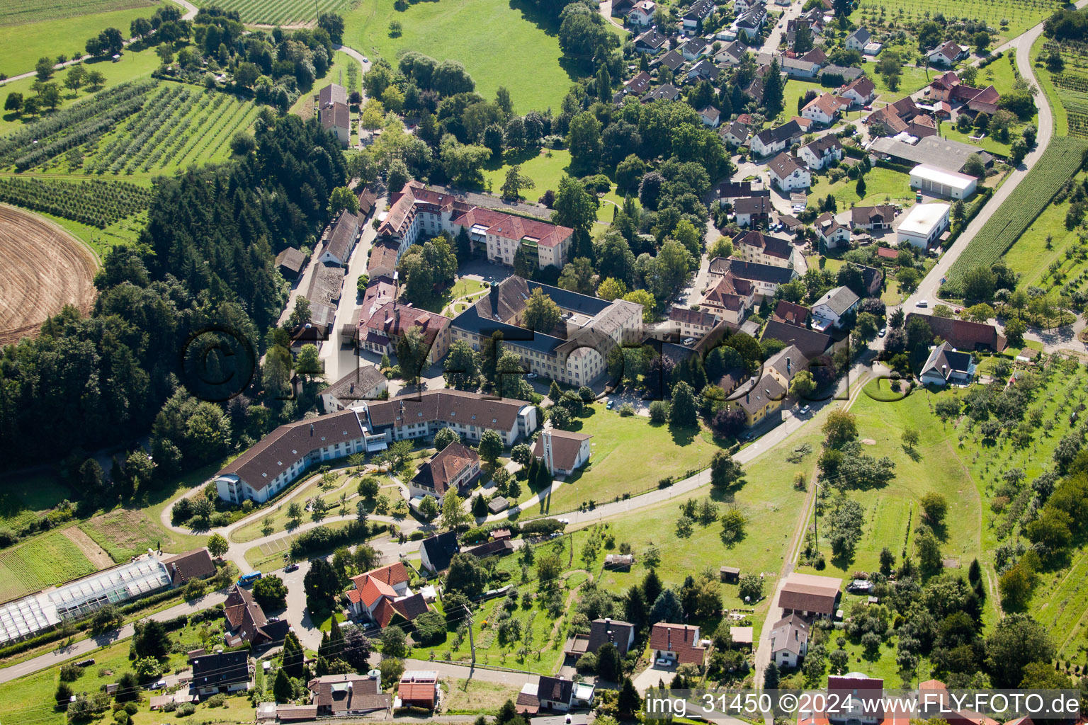 Vue aérienne de Clinique Mittelbaden Hub à le quartier Hub in Ottersweier dans le département Bade-Wurtemberg, Allemagne