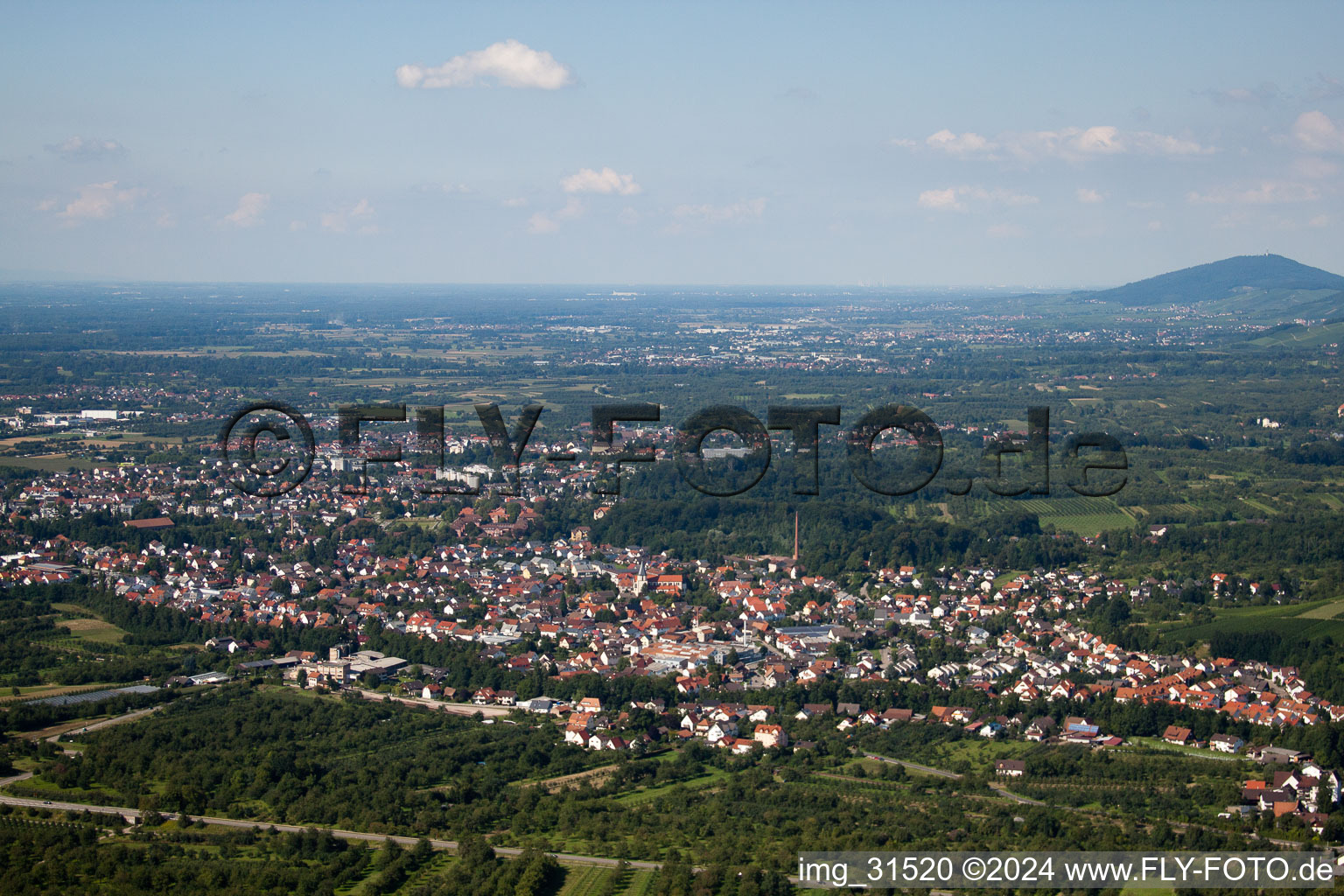 Vue aérienne de Du sud-est à le quartier Oberachern in Achern dans le département Bade-Wurtemberg, Allemagne