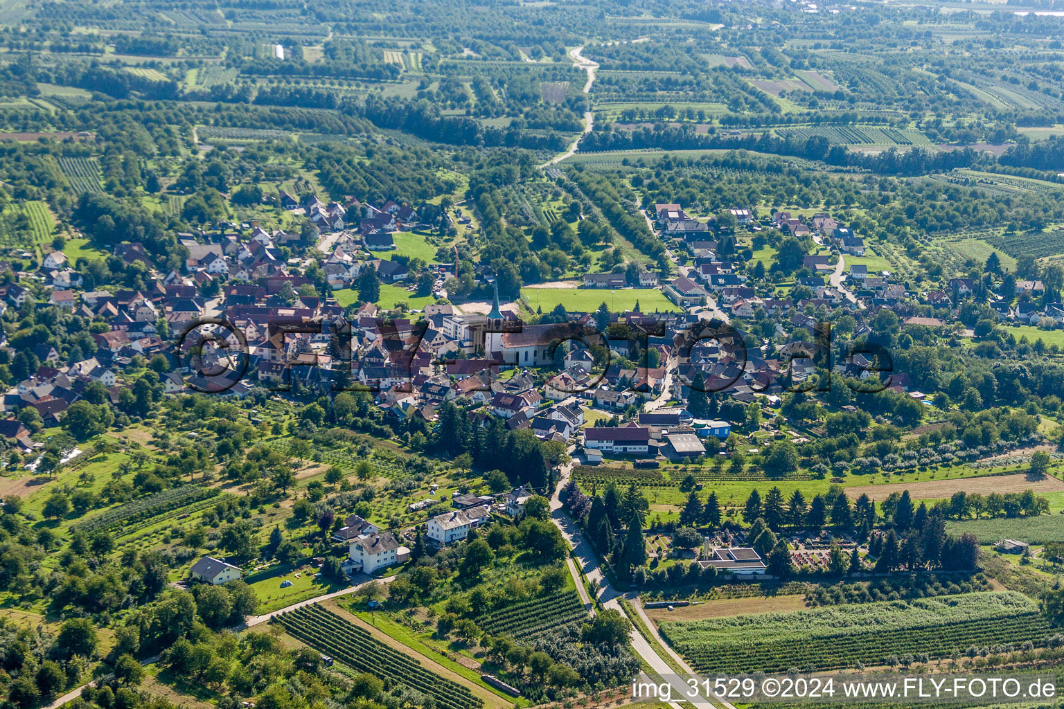 Vue aérienne de Vue sur le village à le quartier Ulm in Renchen dans le département Bade-Wurtemberg, Allemagne