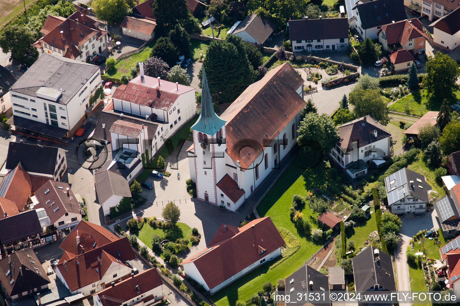 Vue aérienne de Brasserie Bauhöfer à le quartier Ulm in Renchen dans le département Bade-Wurtemberg, Allemagne