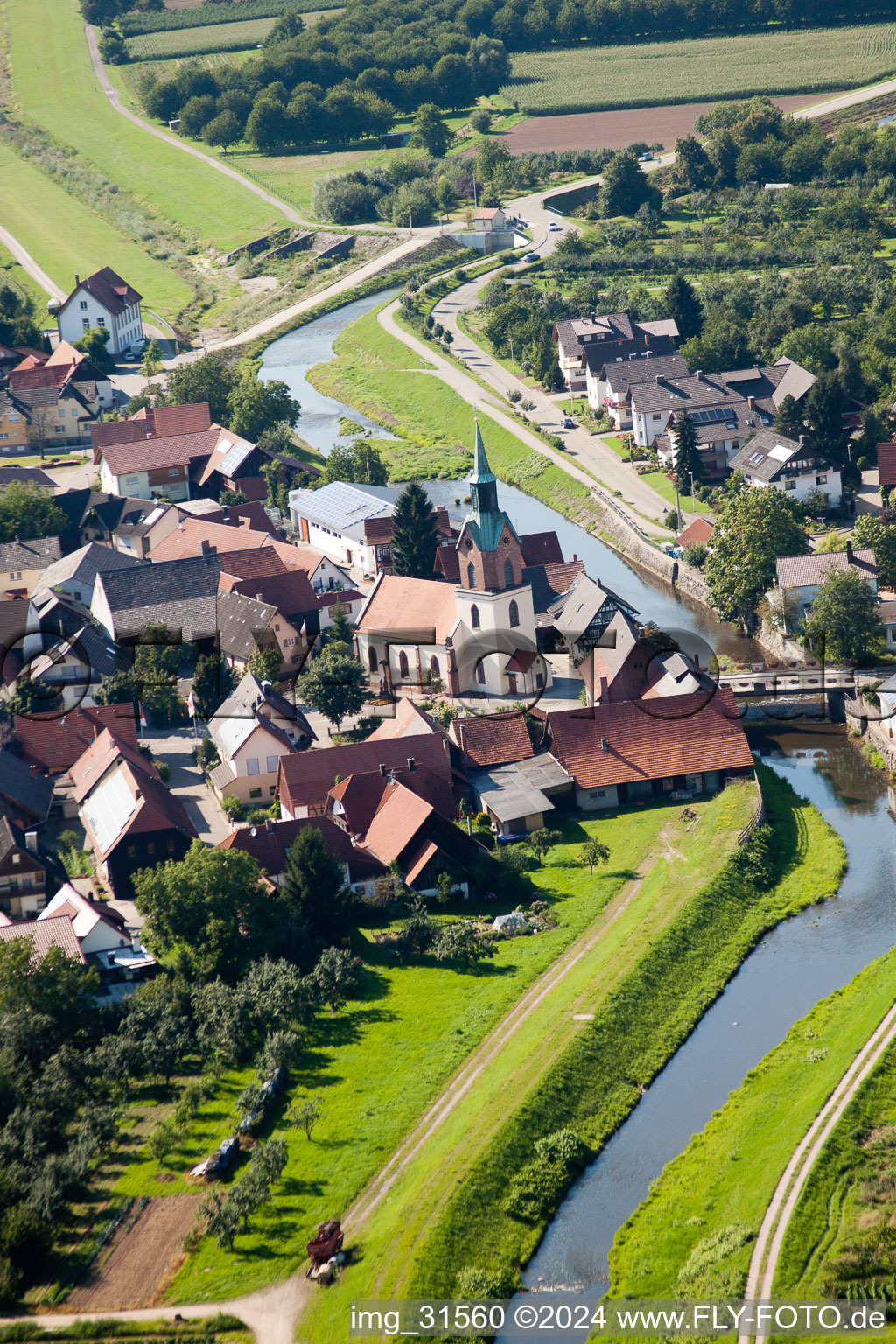 Vue oblique de Zones riveraines du Rench à le quartier Erlach in Renchen dans le département Bade-Wurtemberg, Allemagne