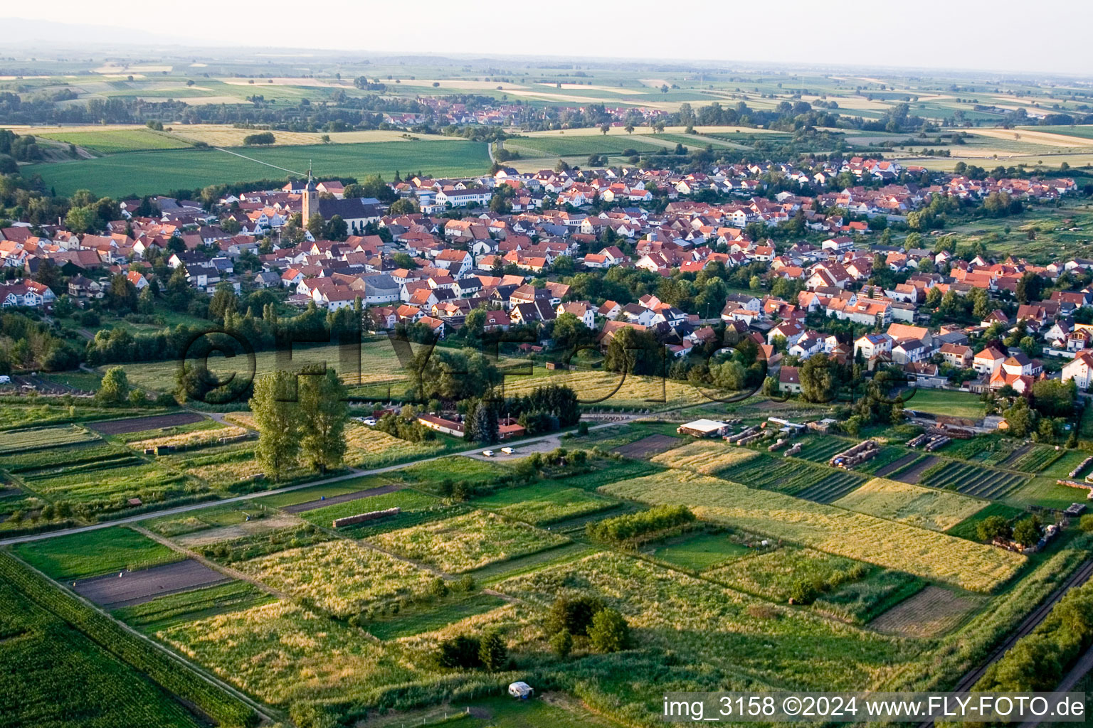 Vue aérienne de Du sud-ouest à Steinfeld dans le département Rhénanie-Palatinat, Allemagne