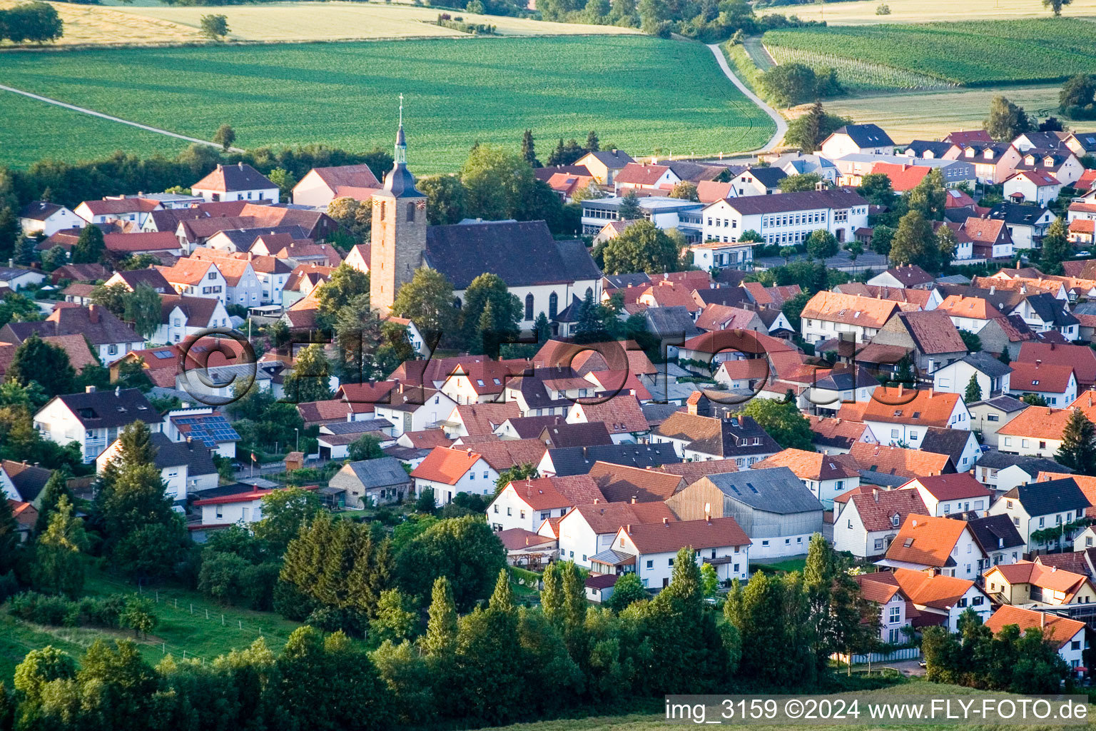 Vue aérienne de Du sud-ouest à Steinfeld dans le département Rhénanie-Palatinat, Allemagne