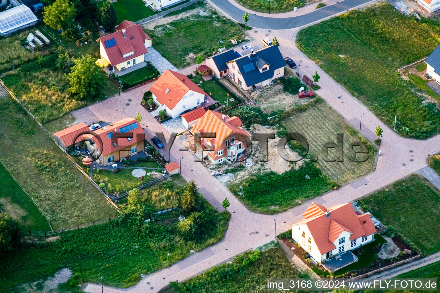 Steinfeld dans le département Rhénanie-Palatinat, Allemagne du point de vue du drone