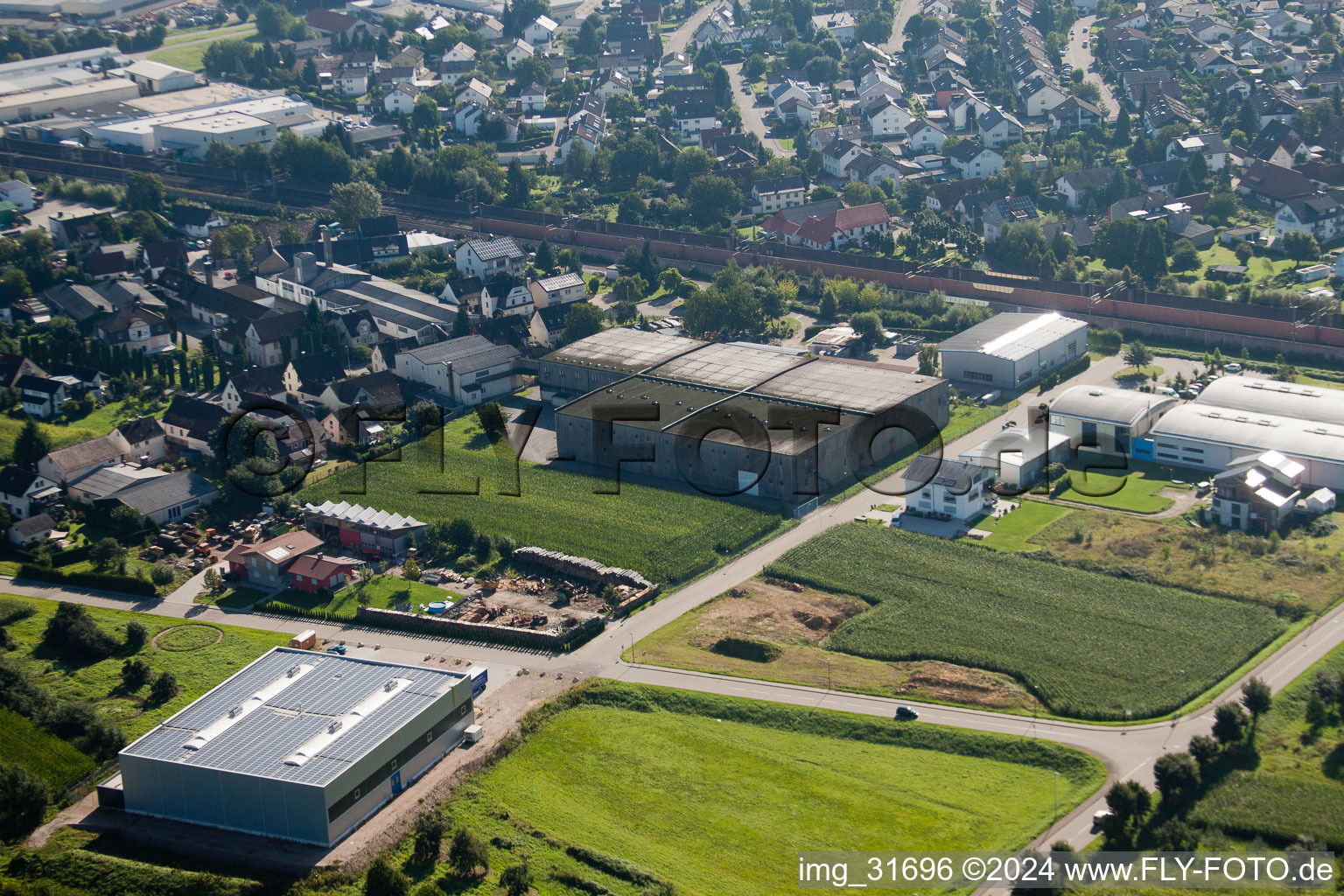 Vue oblique de Site de l'usine Muffenrohr GmbH à le quartier Hatzenweier in Ottersweier dans le département Bade-Wurtemberg, Allemagne