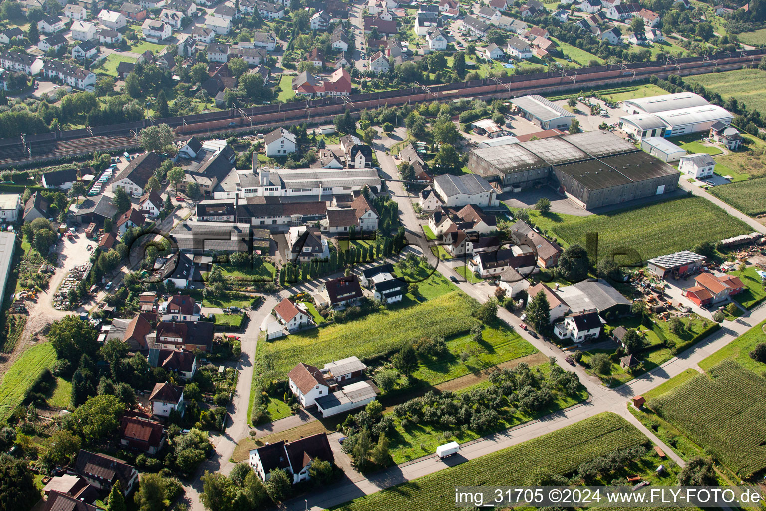 Image drone de Site de l'usine Muffenrohr GmbH à le quartier Hatzenweier in Ottersweier dans le département Bade-Wurtemberg, Allemagne