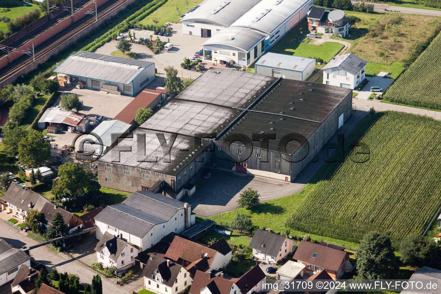 Vue aérienne de Site de l'usine Muffenrohr GmbH à le quartier Hatzenweier in Ottersweier dans le département Bade-Wurtemberg, Allemagne