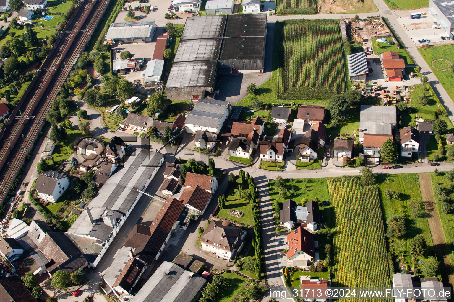 Vue oblique de Site de l'usine Muffenrohr GmbH à le quartier Hatzenweier in Ottersweier dans le département Bade-Wurtemberg, Allemagne