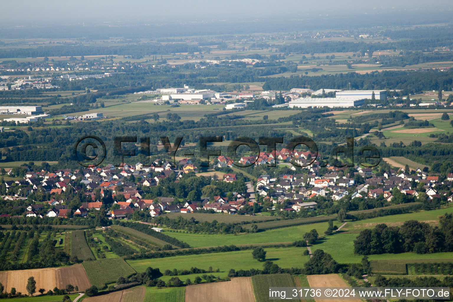 Vue aérienne de Sasbachried du nord à Sasbach dans le département Bade-Wurtemberg, Allemagne