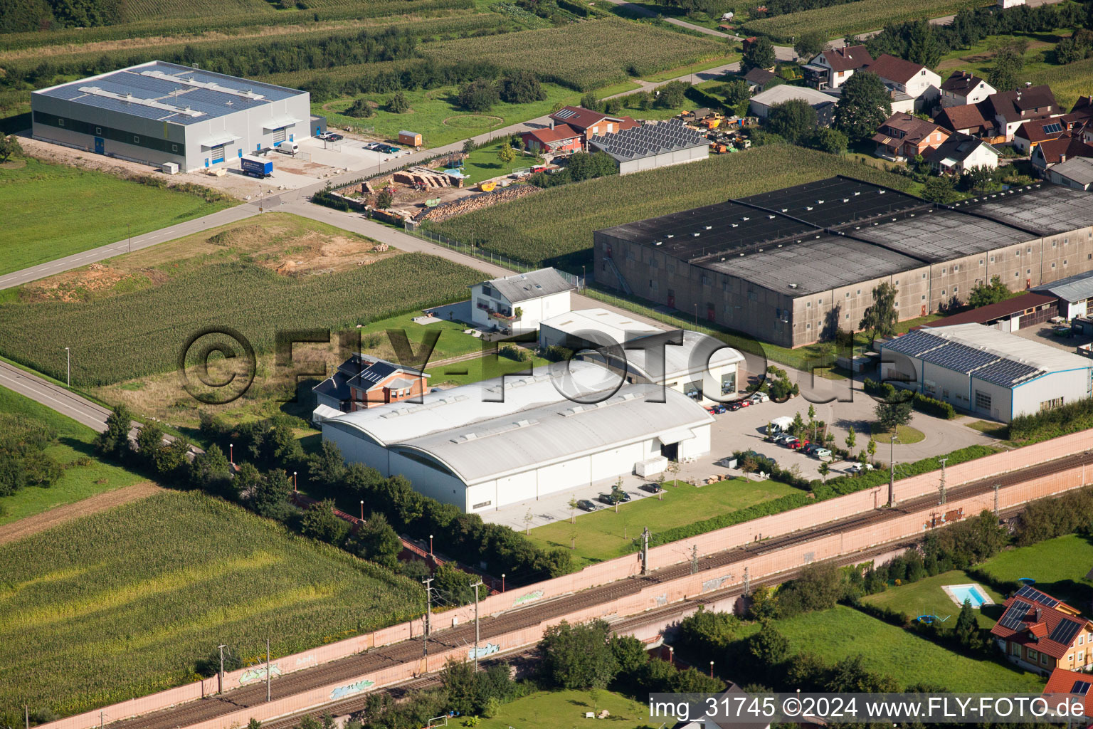 Vue aérienne de Imprimerie GmbH à le quartier Weier in Ottersweier dans le département Bade-Wurtemberg, Allemagne