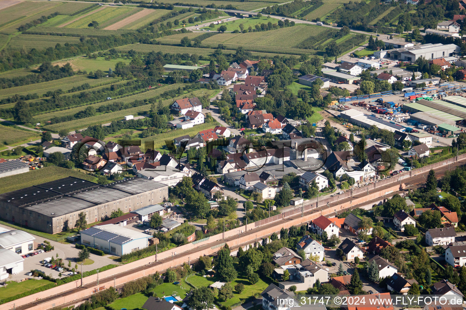 Vue aérienne de Site de l'usine Muffenrohr GmbH à le quartier Hatzenweier in Ottersweier dans le département Bade-Wurtemberg, Allemagne