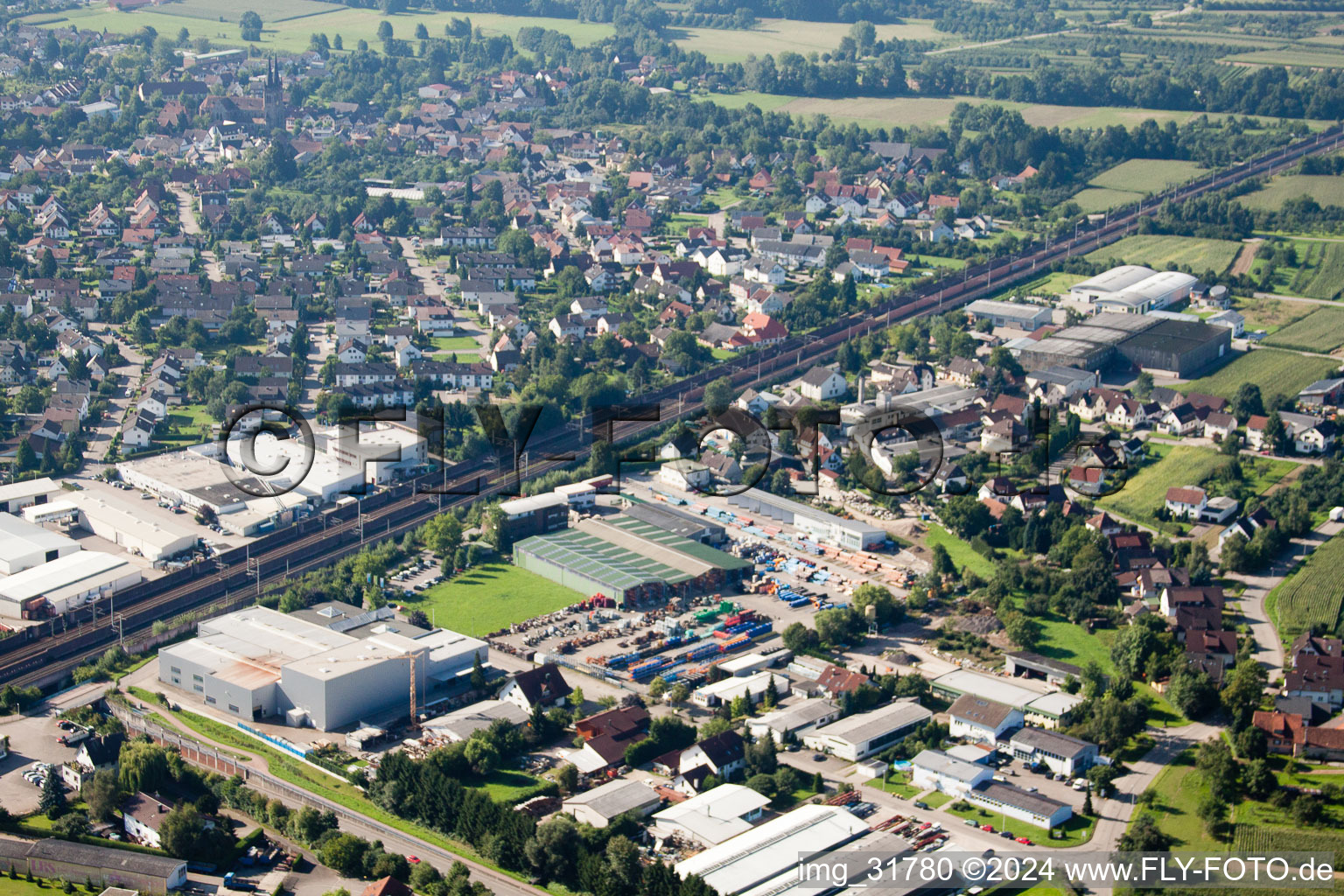 Vue aérienne de Site de l'usine Muffenrohr GmbH à le quartier Hatzenweier in Ottersweier dans le département Bade-Wurtemberg, Allemagne