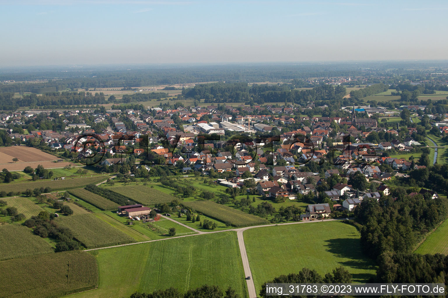 Vue aérienne de Du sud à le quartier Vimbuch in Bühl dans le département Bade-Wurtemberg, Allemagne